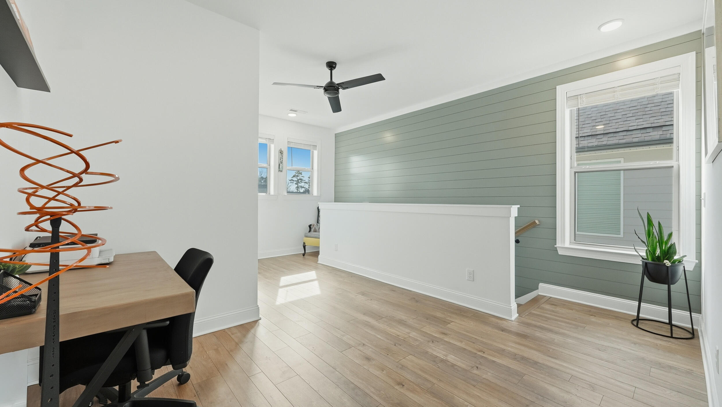 8105 Honeycomb Lane
