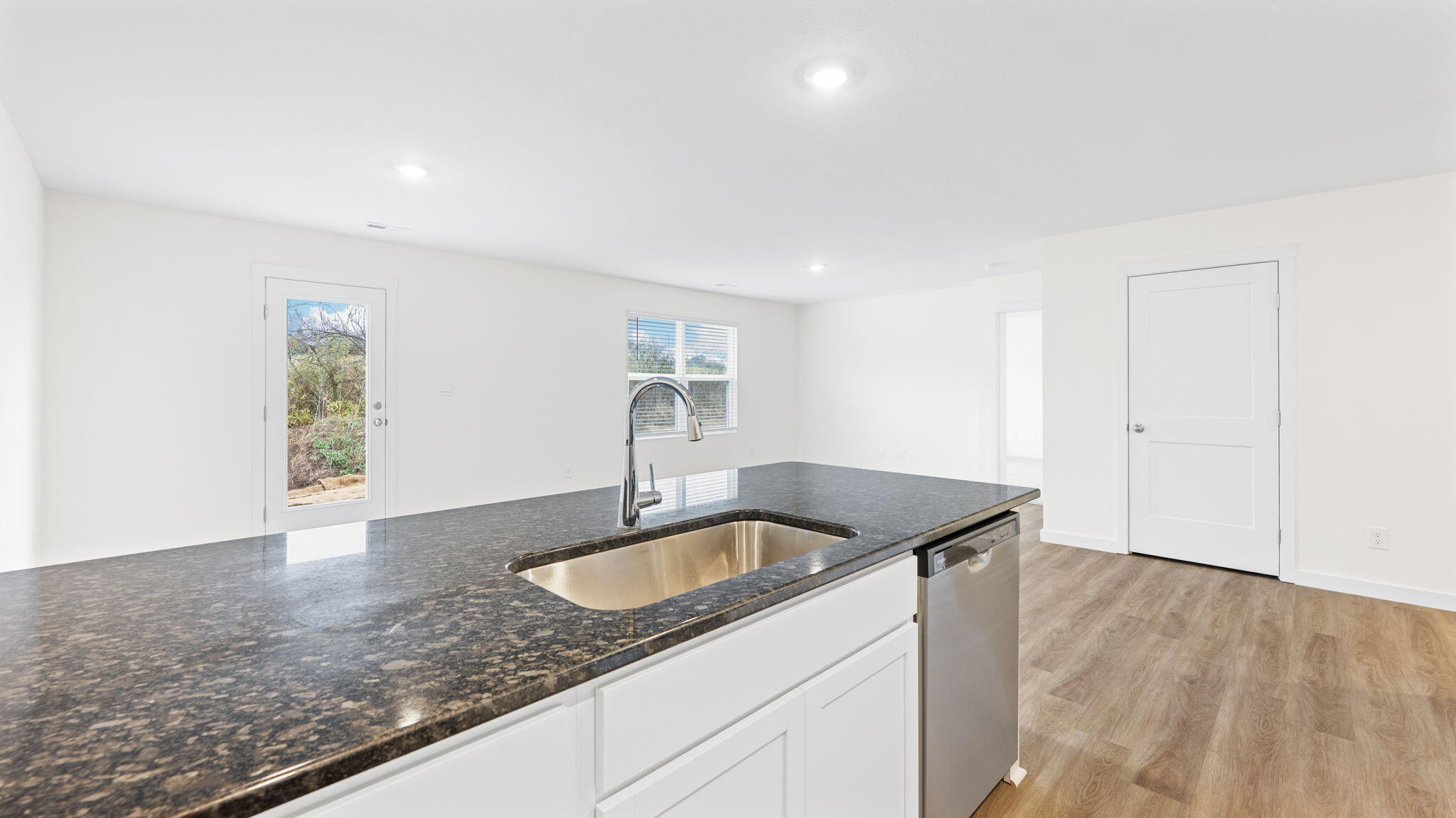 10701 Prairie Lake Dr