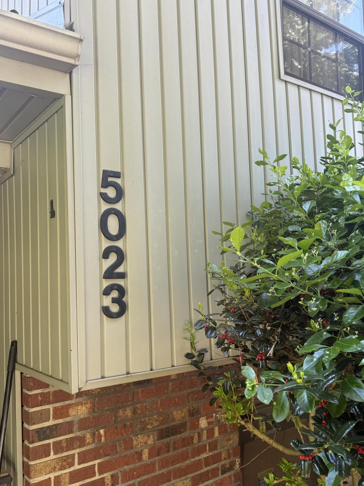 5023 Mimosa Trail