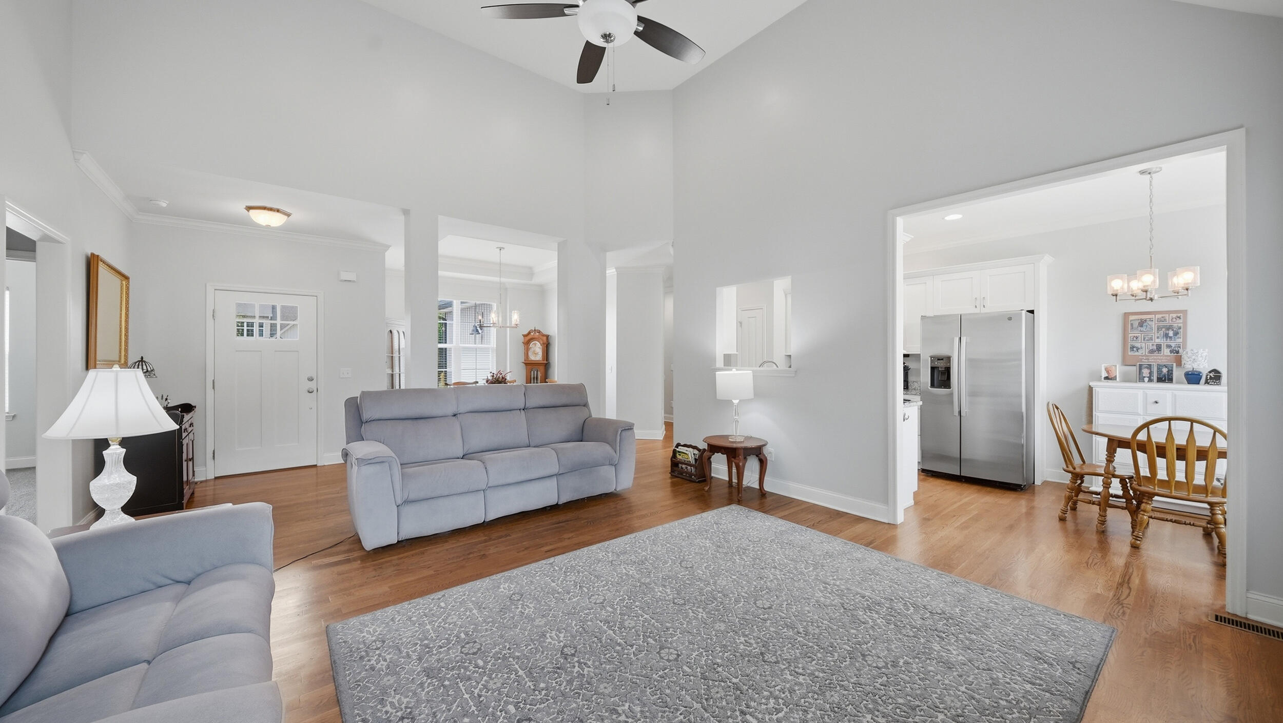 2824 Firethorne Lane