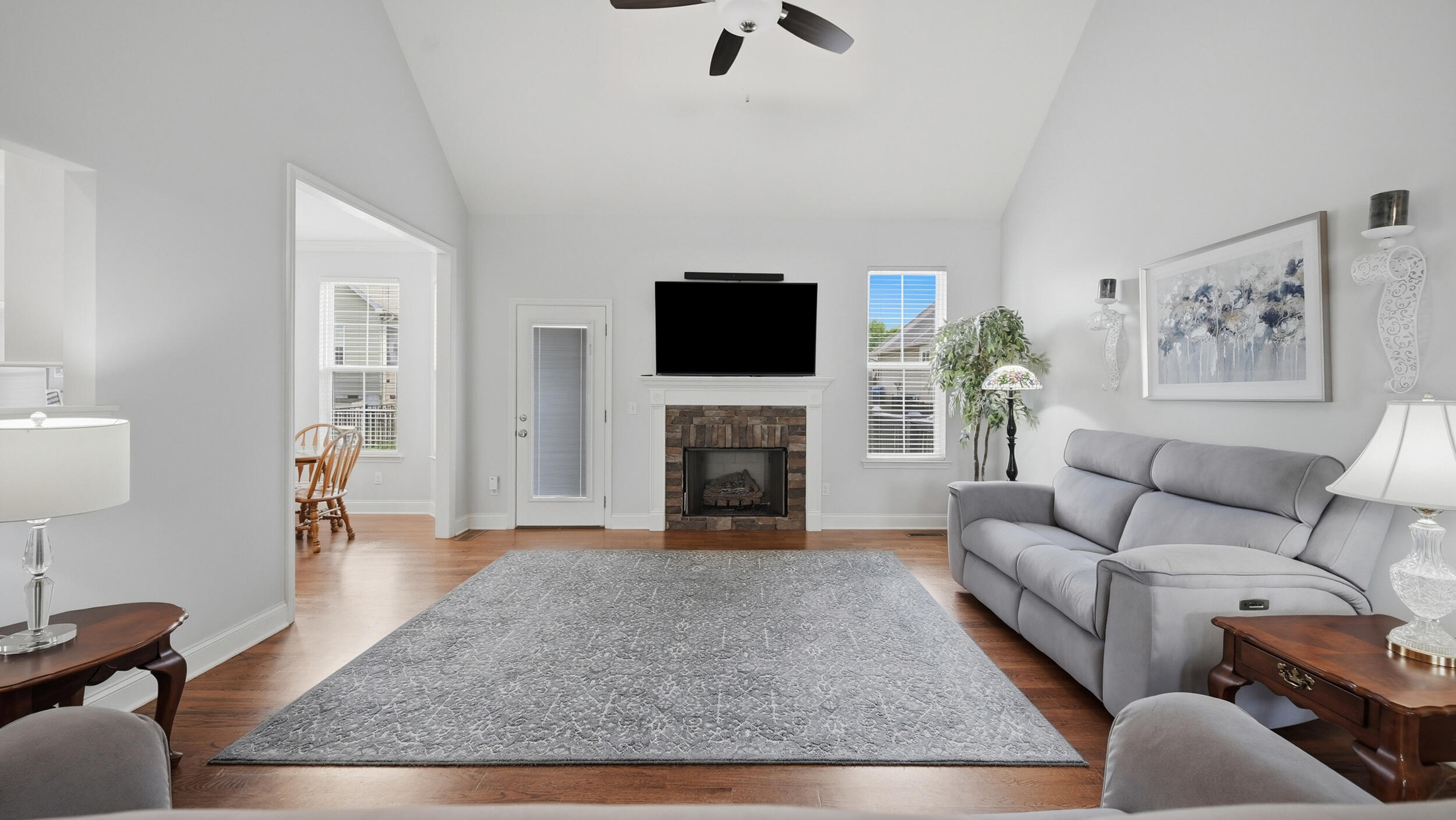 2824 Firethorne Lane