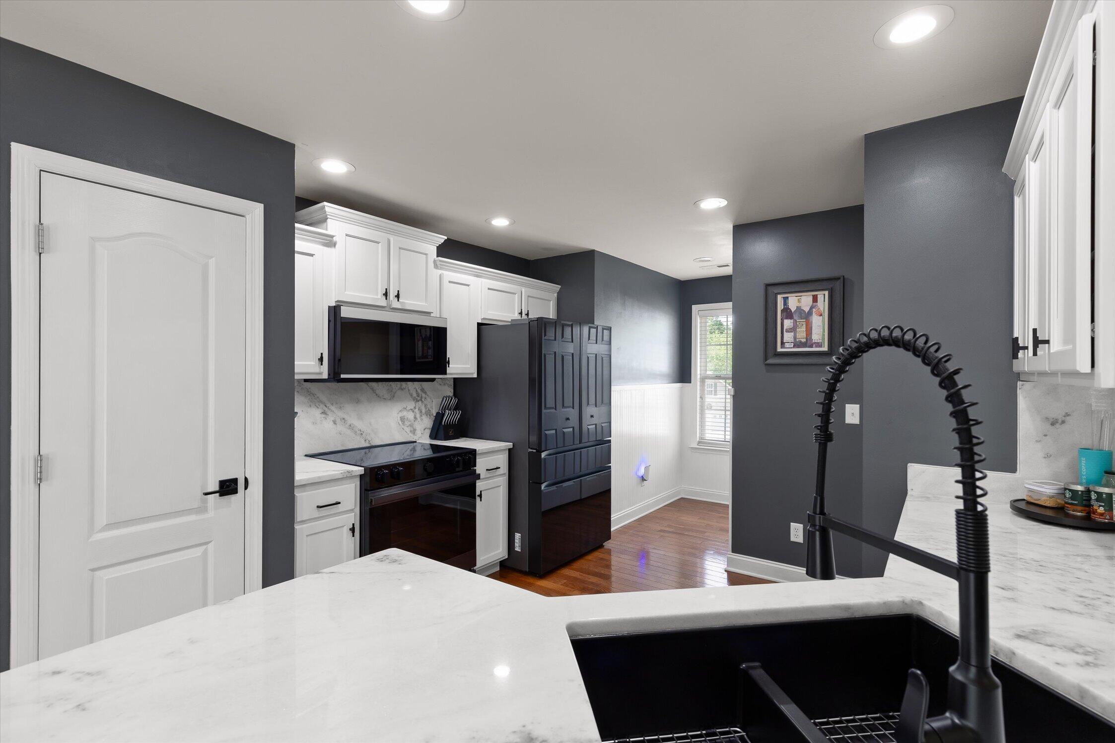 5938 Winnipeg Court