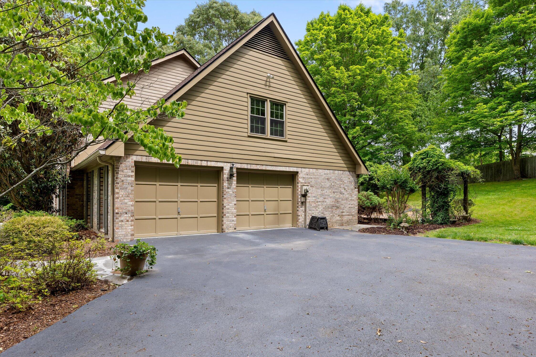 8304 Sugar Mill Lane