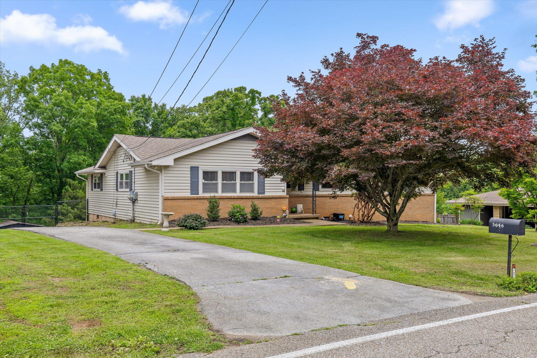 5646 Crestview Drive