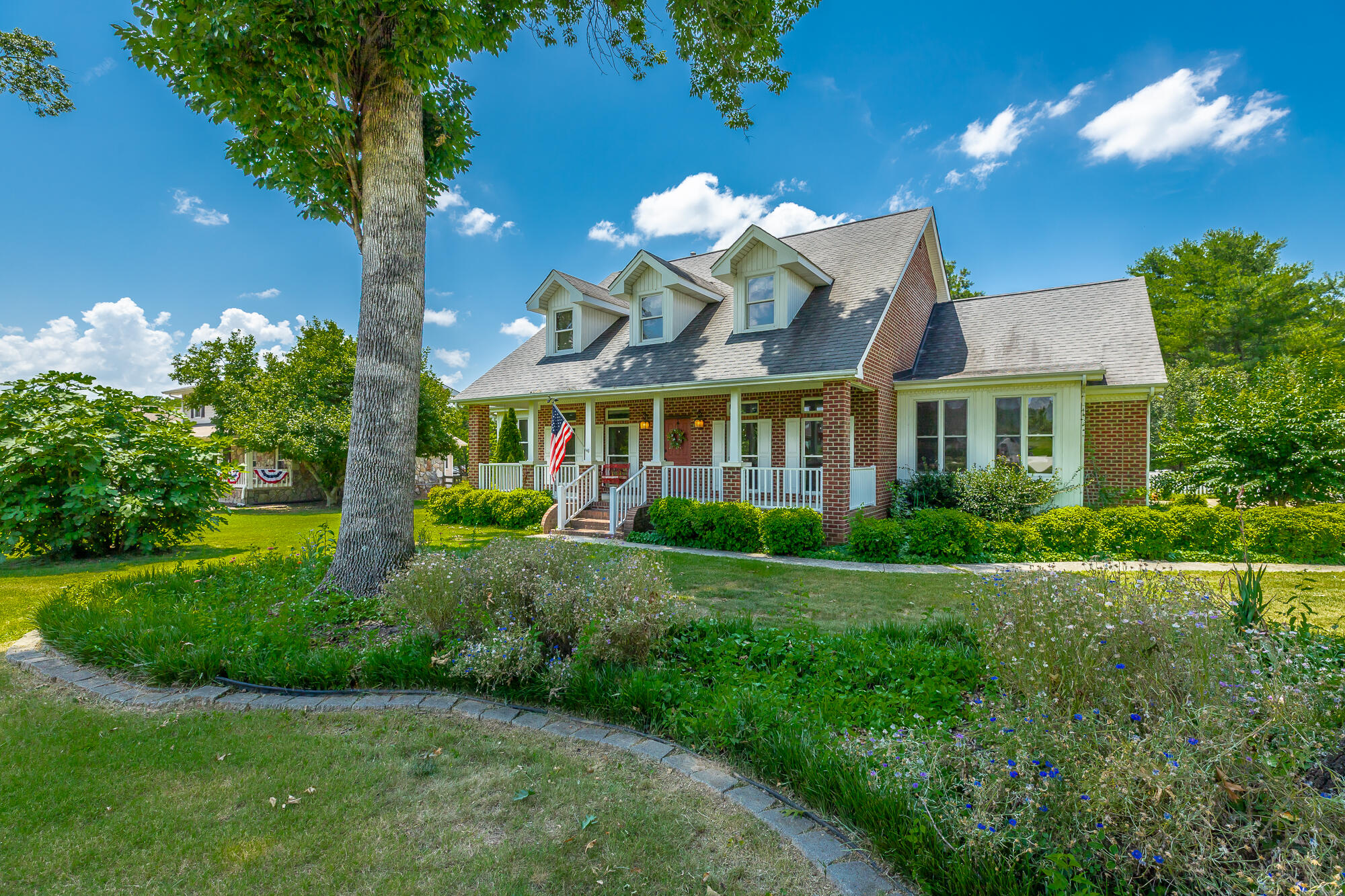 8309 Heron Circle