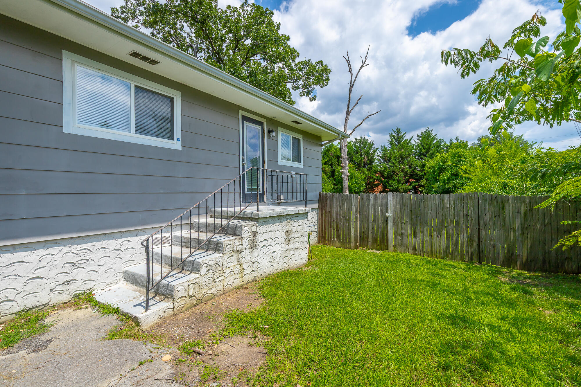 2806 Silverdale Road