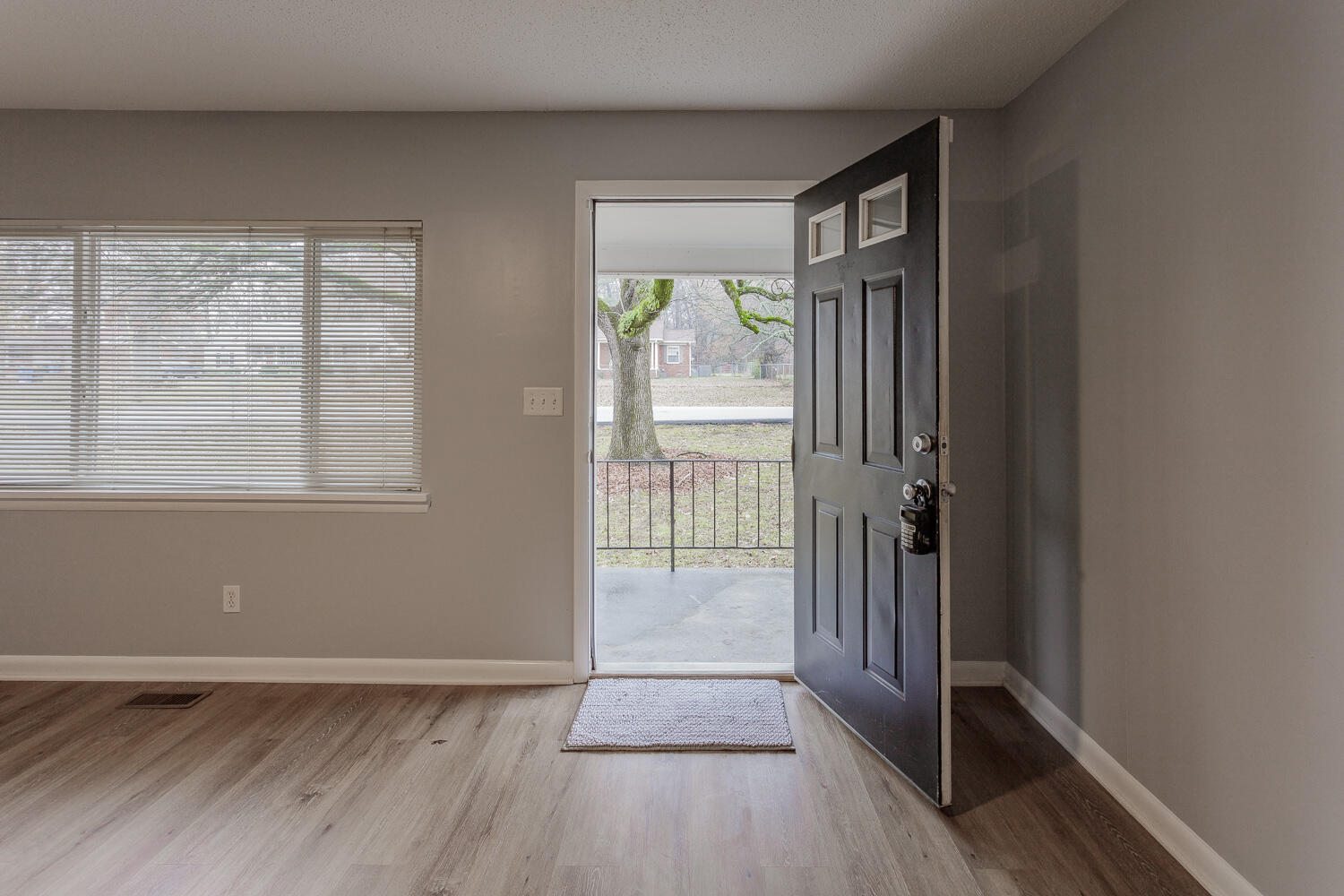 2806 Silverdale Road