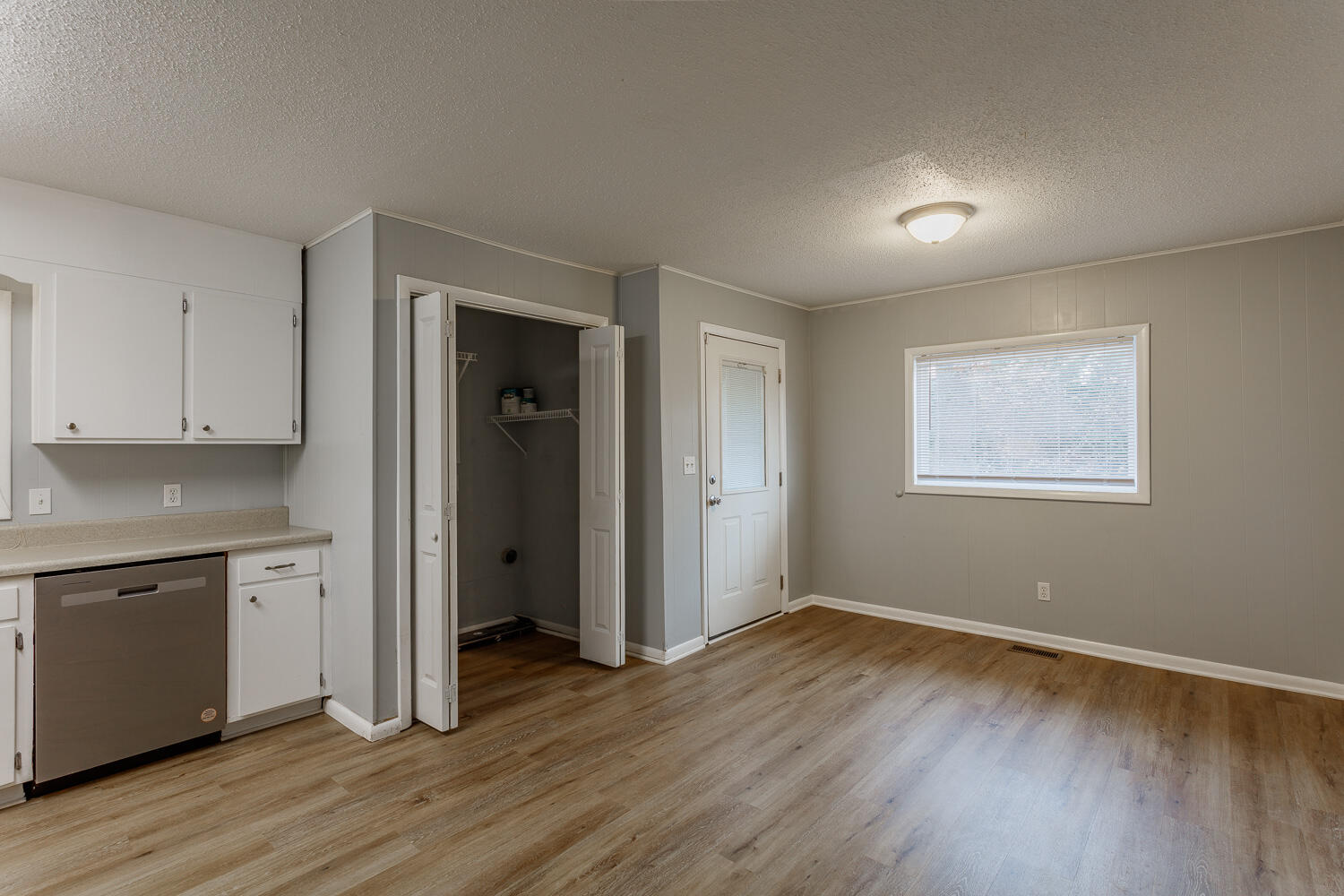 2806 Silverdale Road