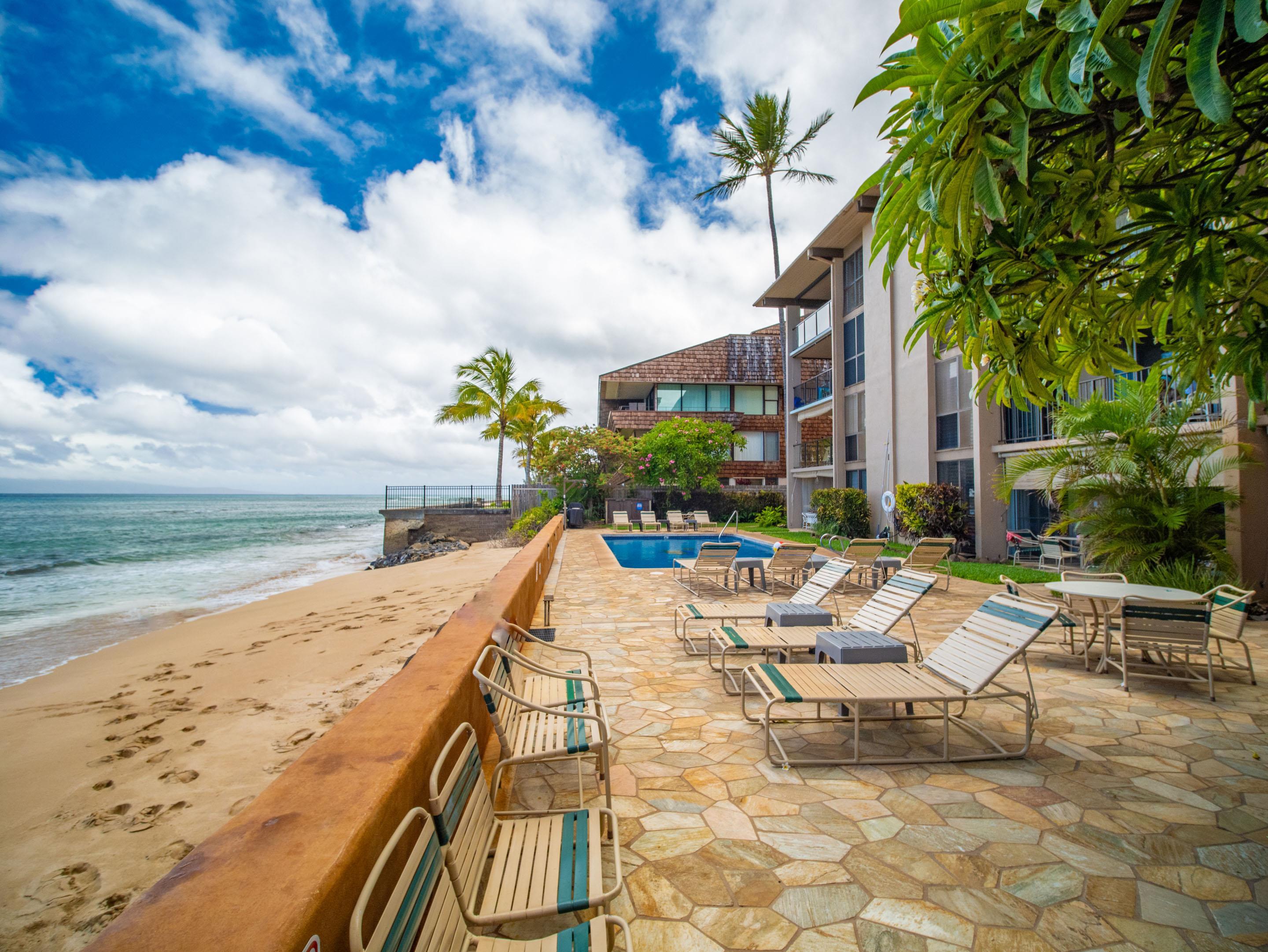 3723 Lower Honoapiilani Rd Unit: 104