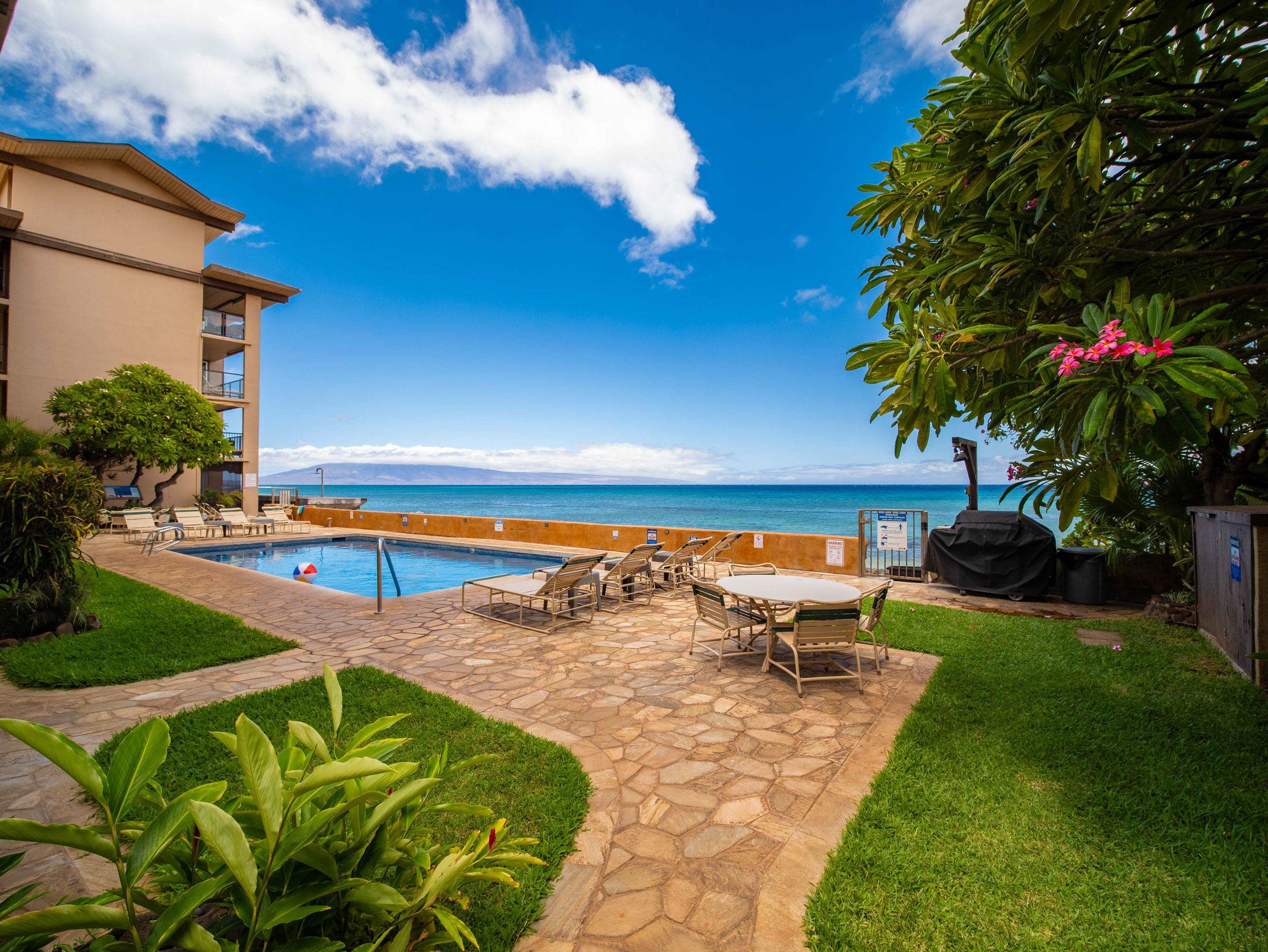 3723 Lower Honoapiilani Rd Unit: 104