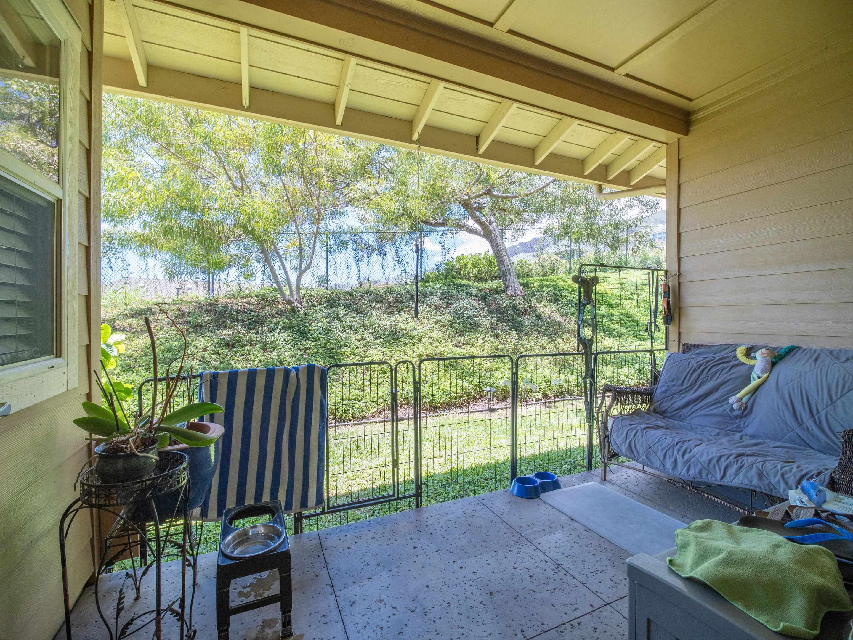 127 Hoowaiwai Loop Unit: 2002