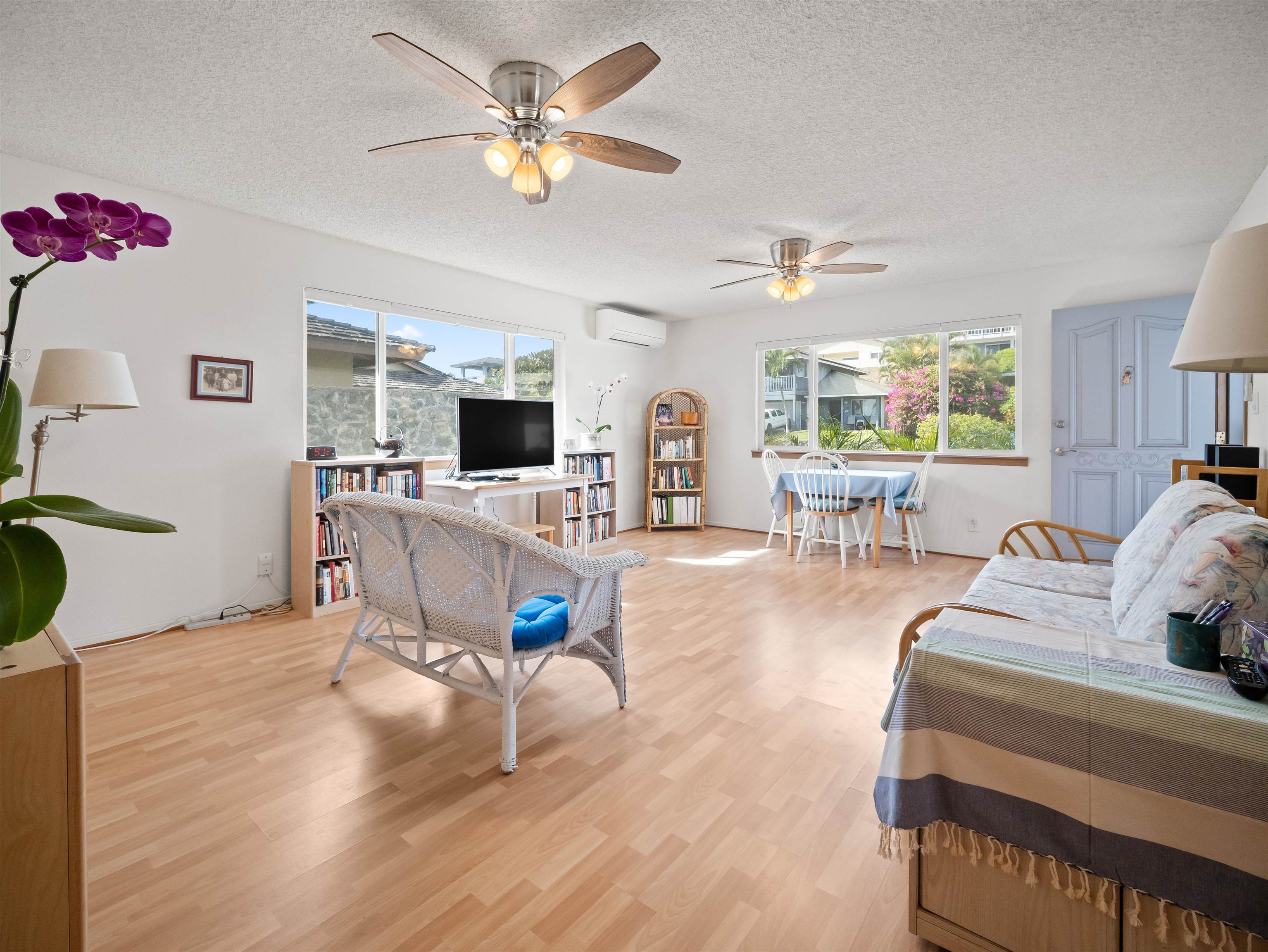 1406 Kakae Pl