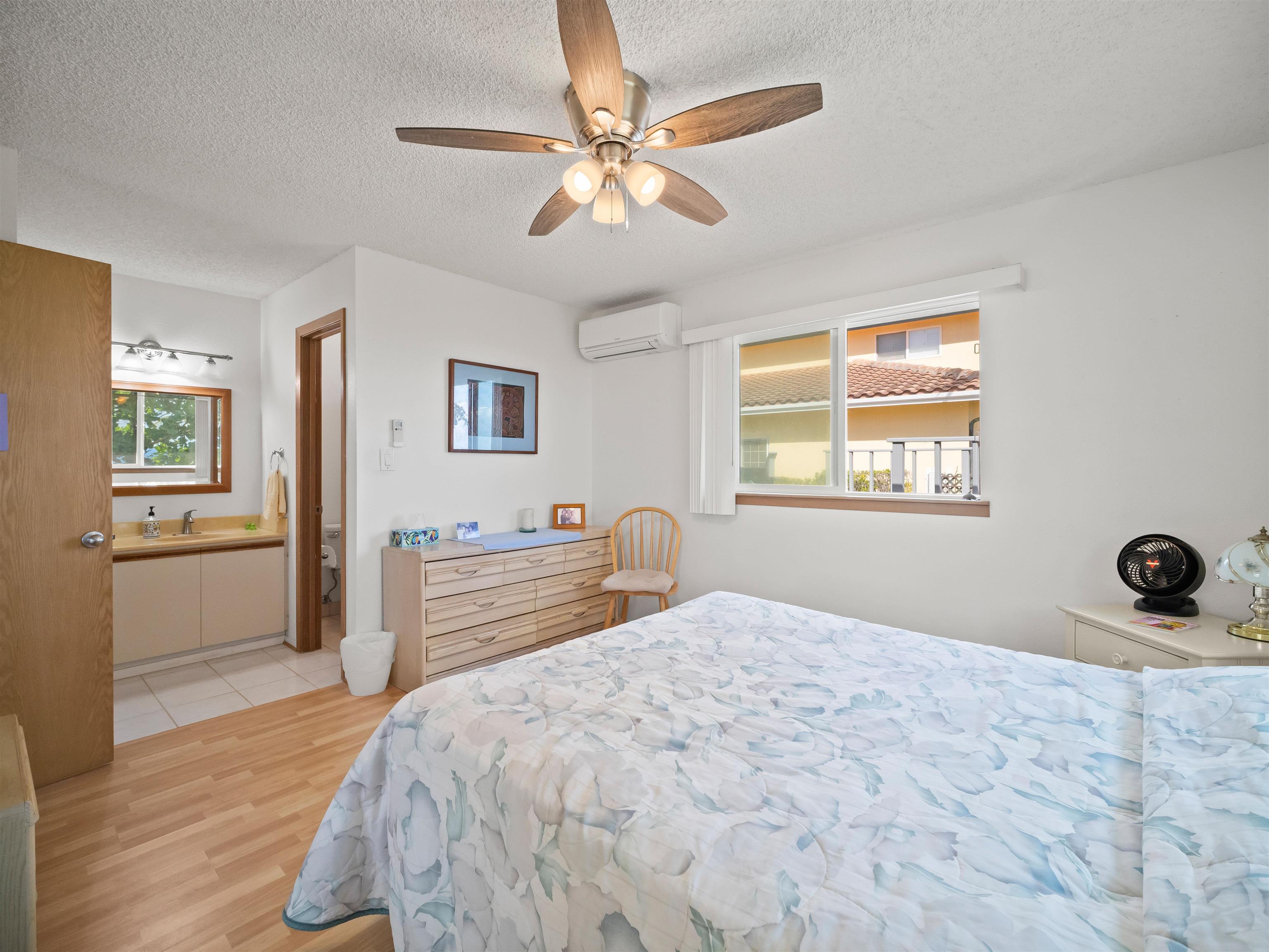 1406 Kakae Pl