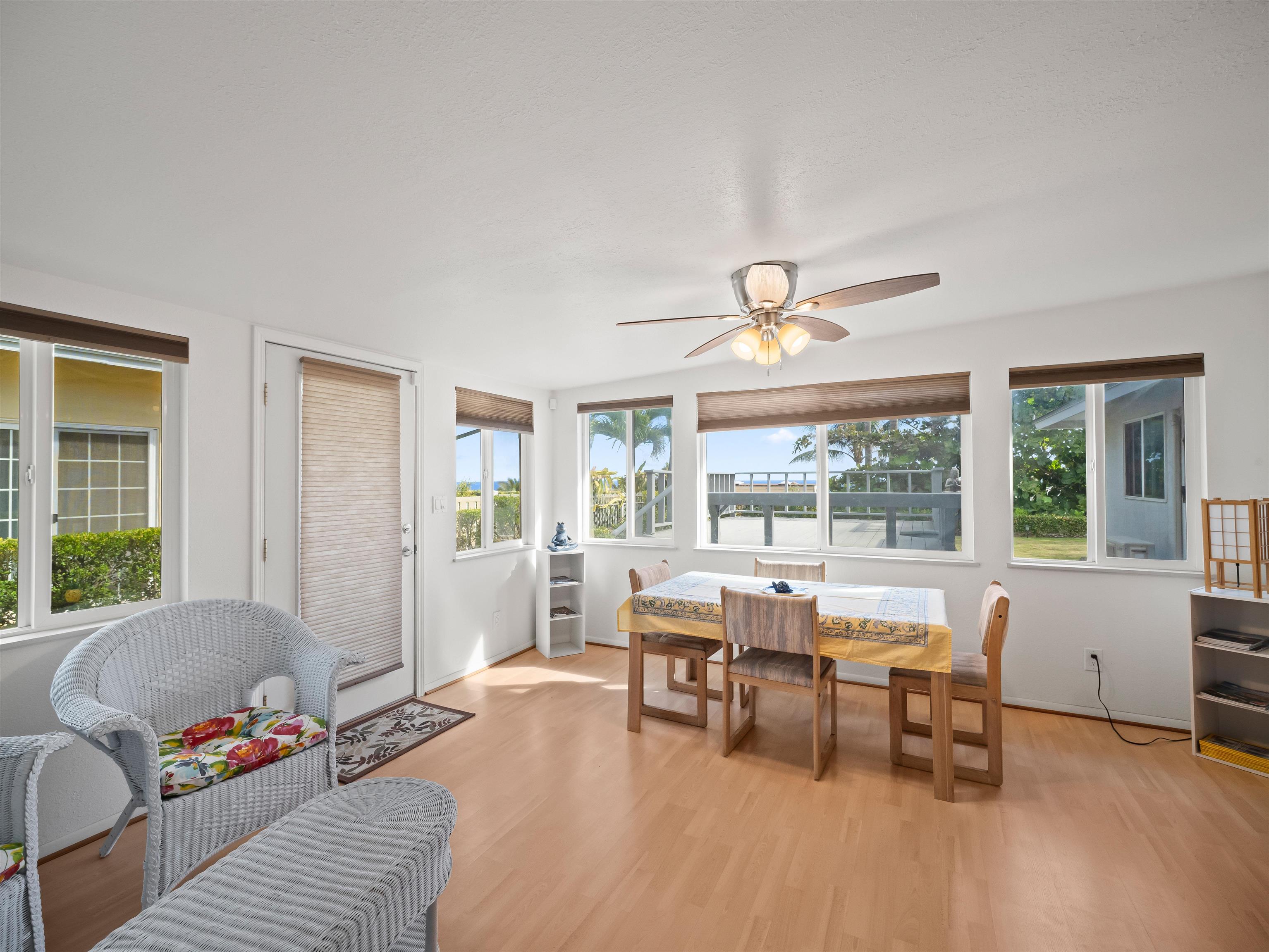 1406 Kakae Pl