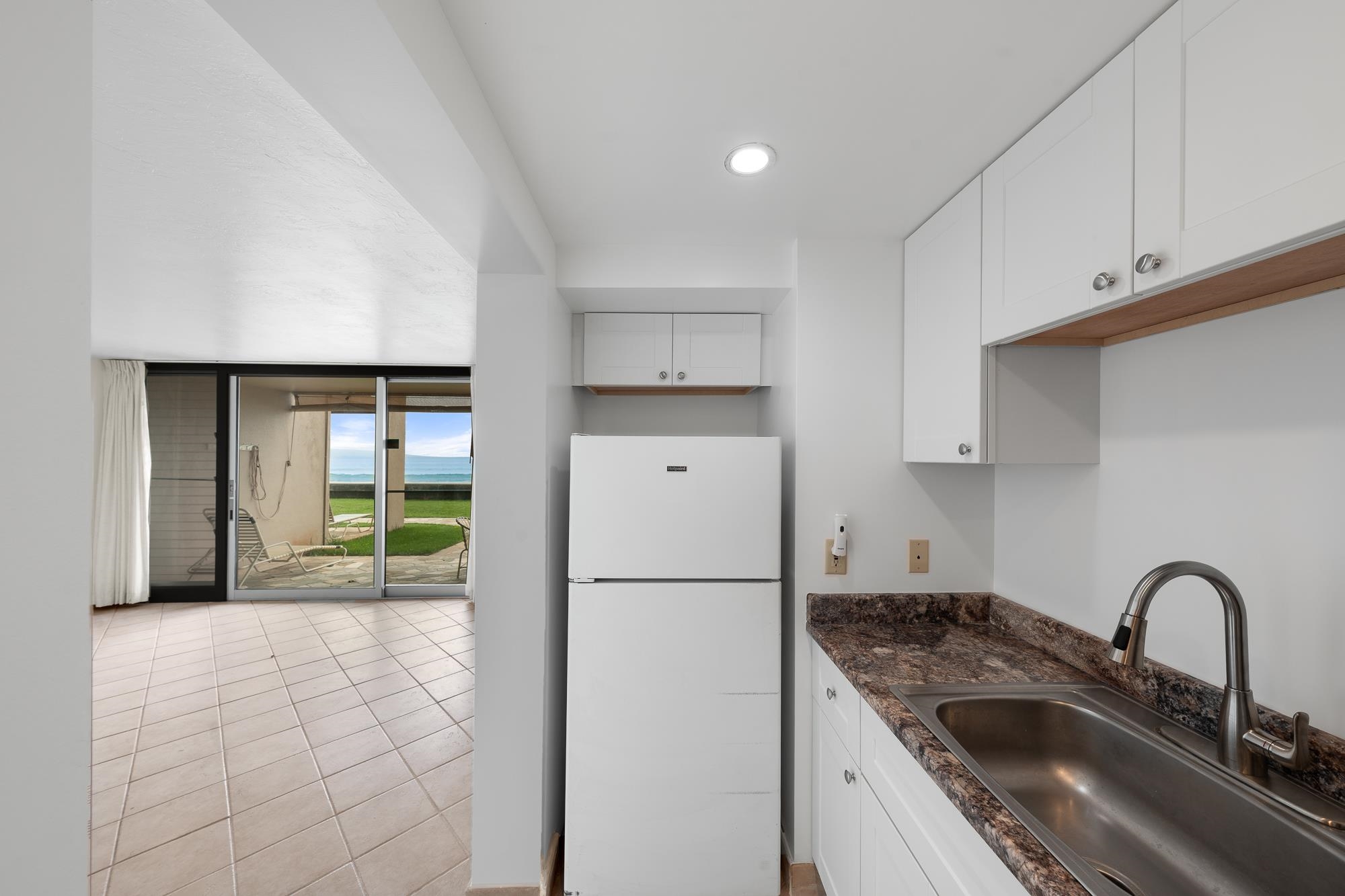 3723 Lower Honoapiilani Rd Unit: 104