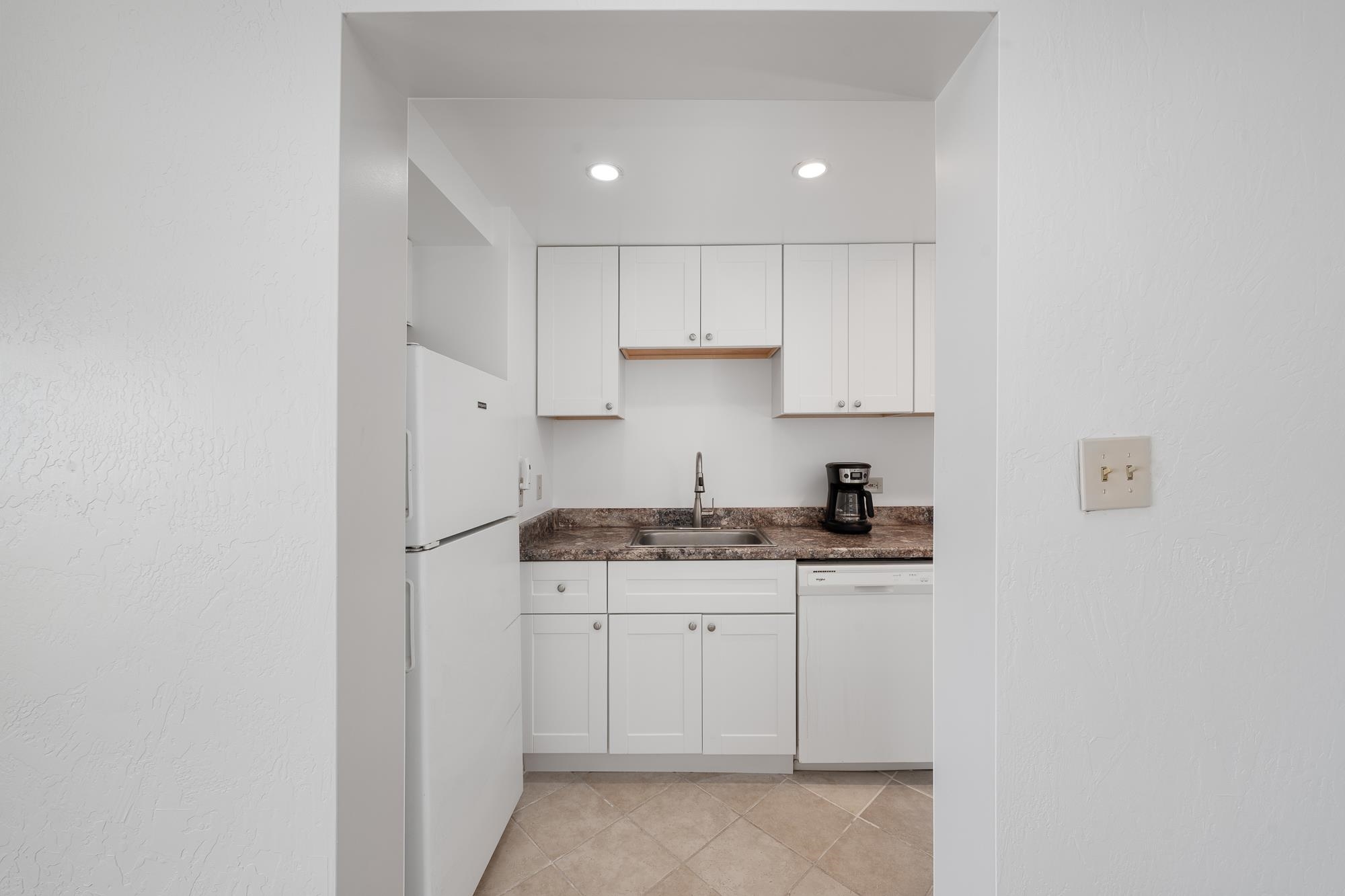 3723 Lower Honoapiilani Rd Unit: 104