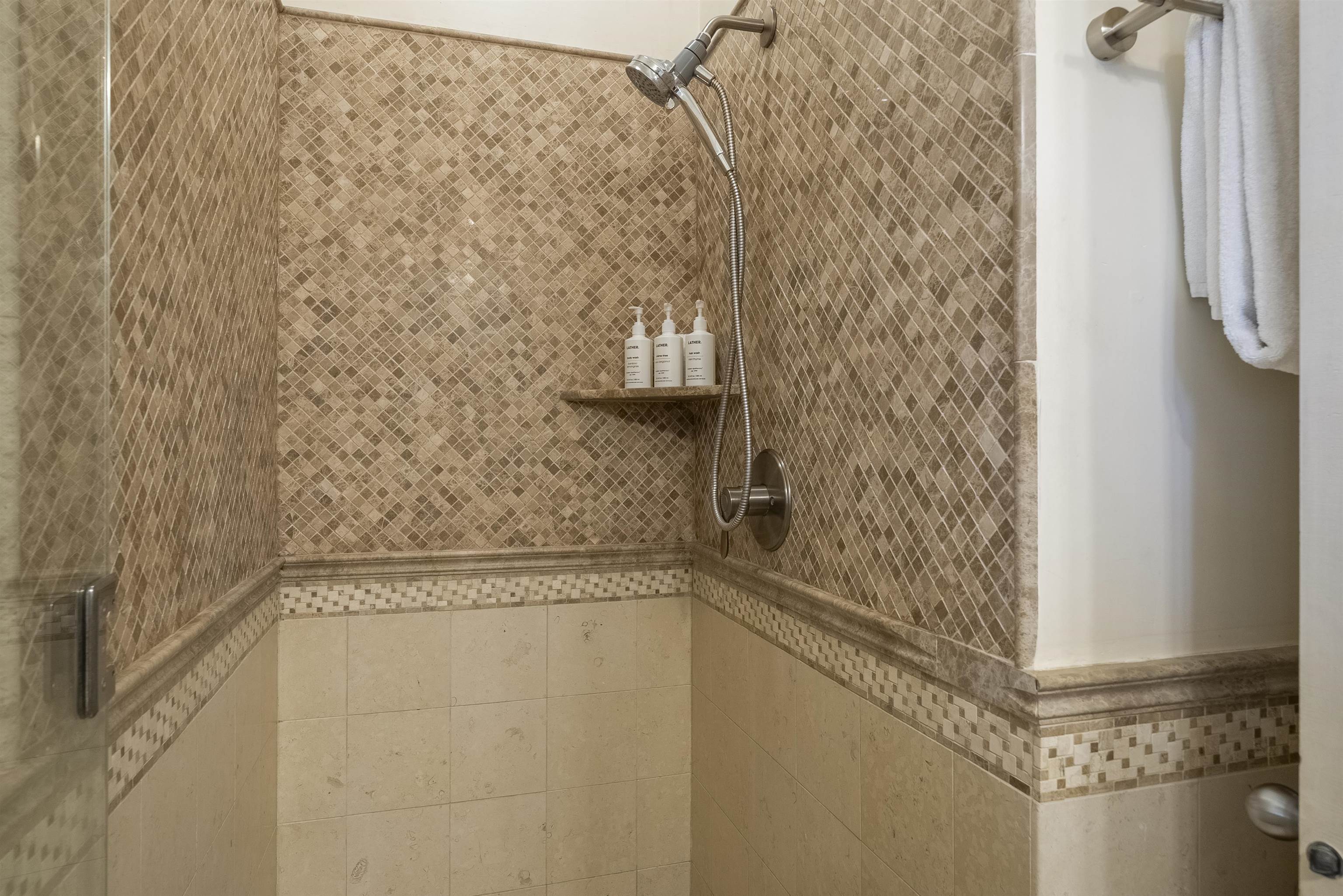 3600 WAILEA ALANUI Dr Unit: 2012