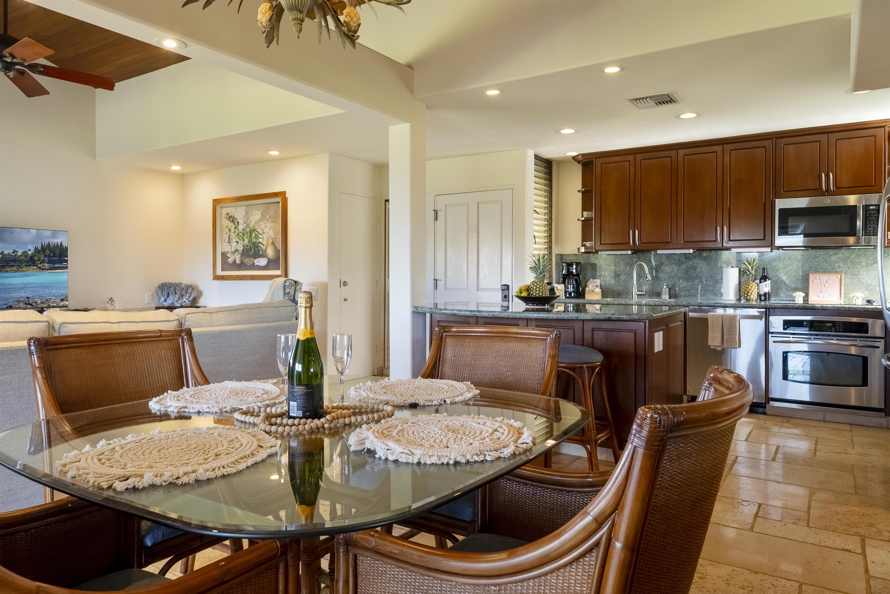 3600 WAILEA ALANUI Dr Unit: 2012