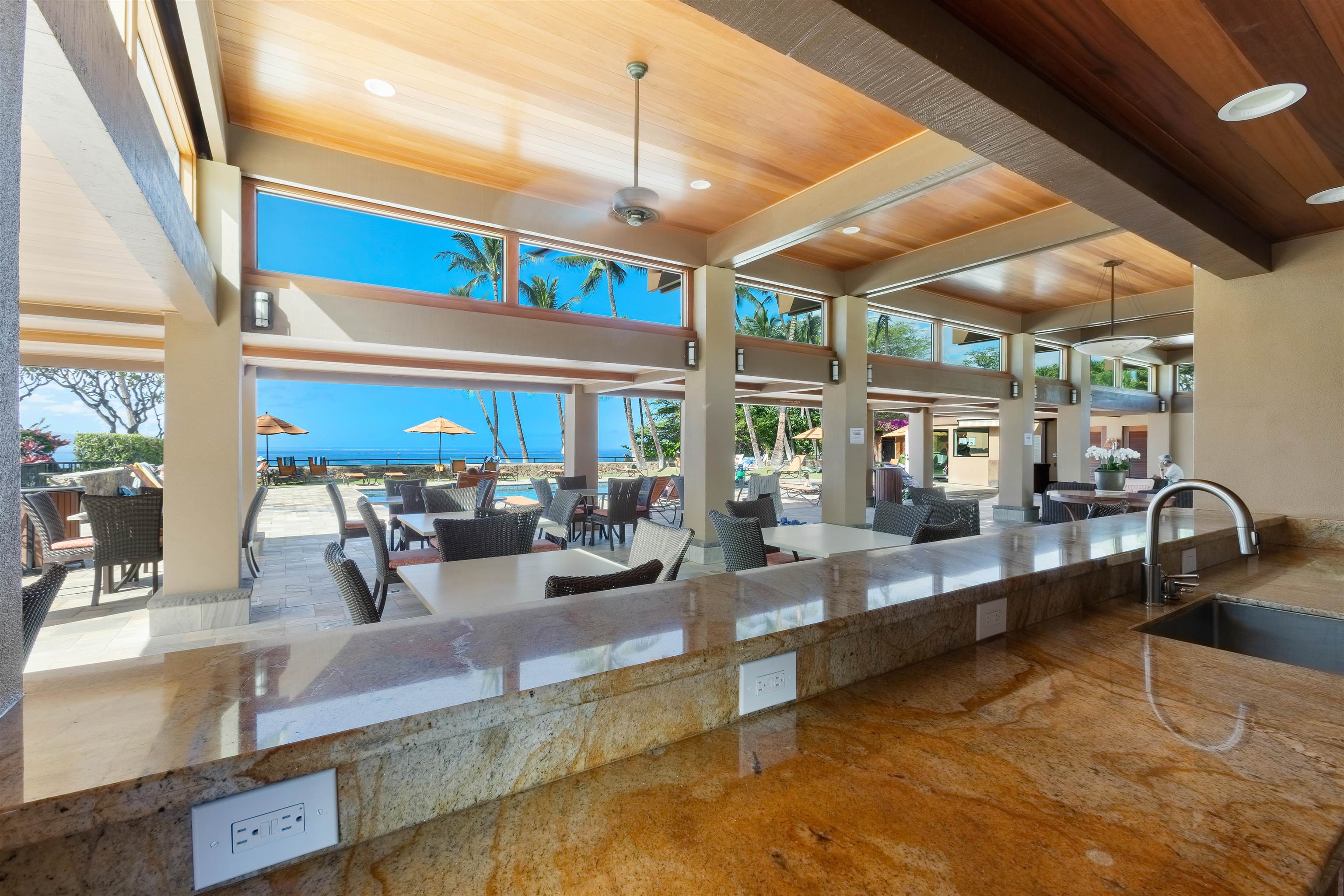 3600 WAILEA ALANUI Dr Unit: 2012