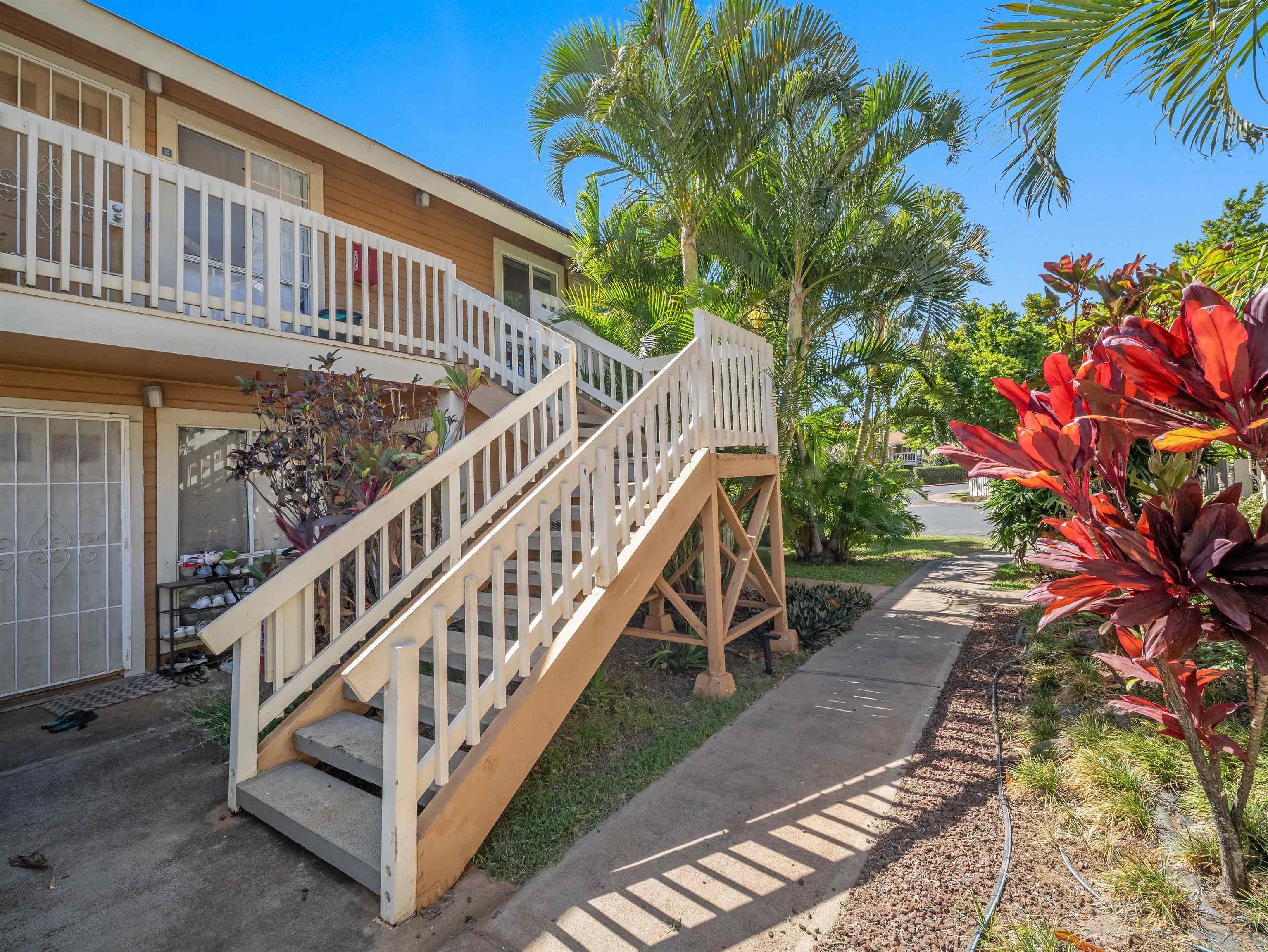 140 UWAPO Rd Unit: 23-205