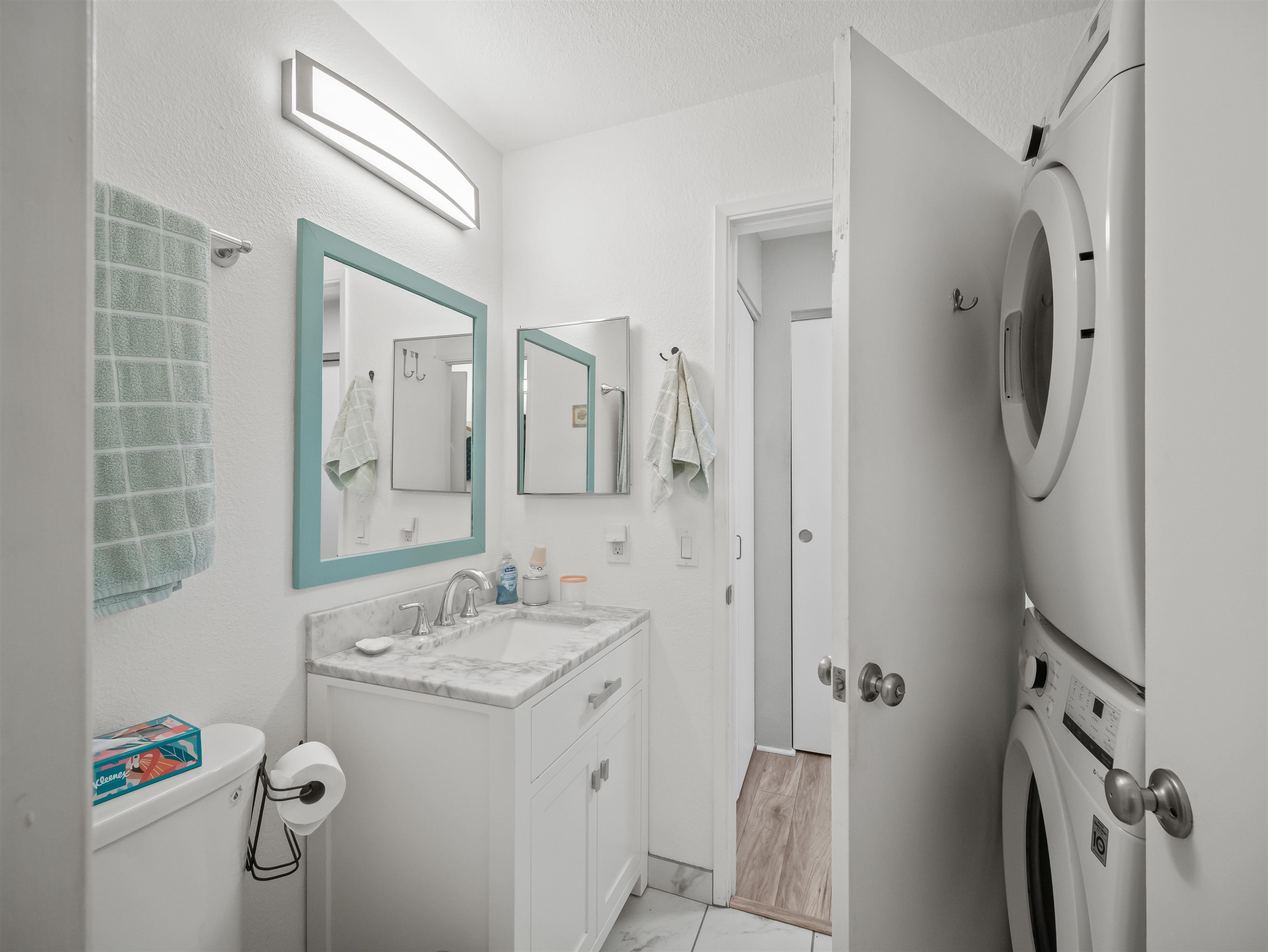 140 UWAPO Rd Unit: 23-205
