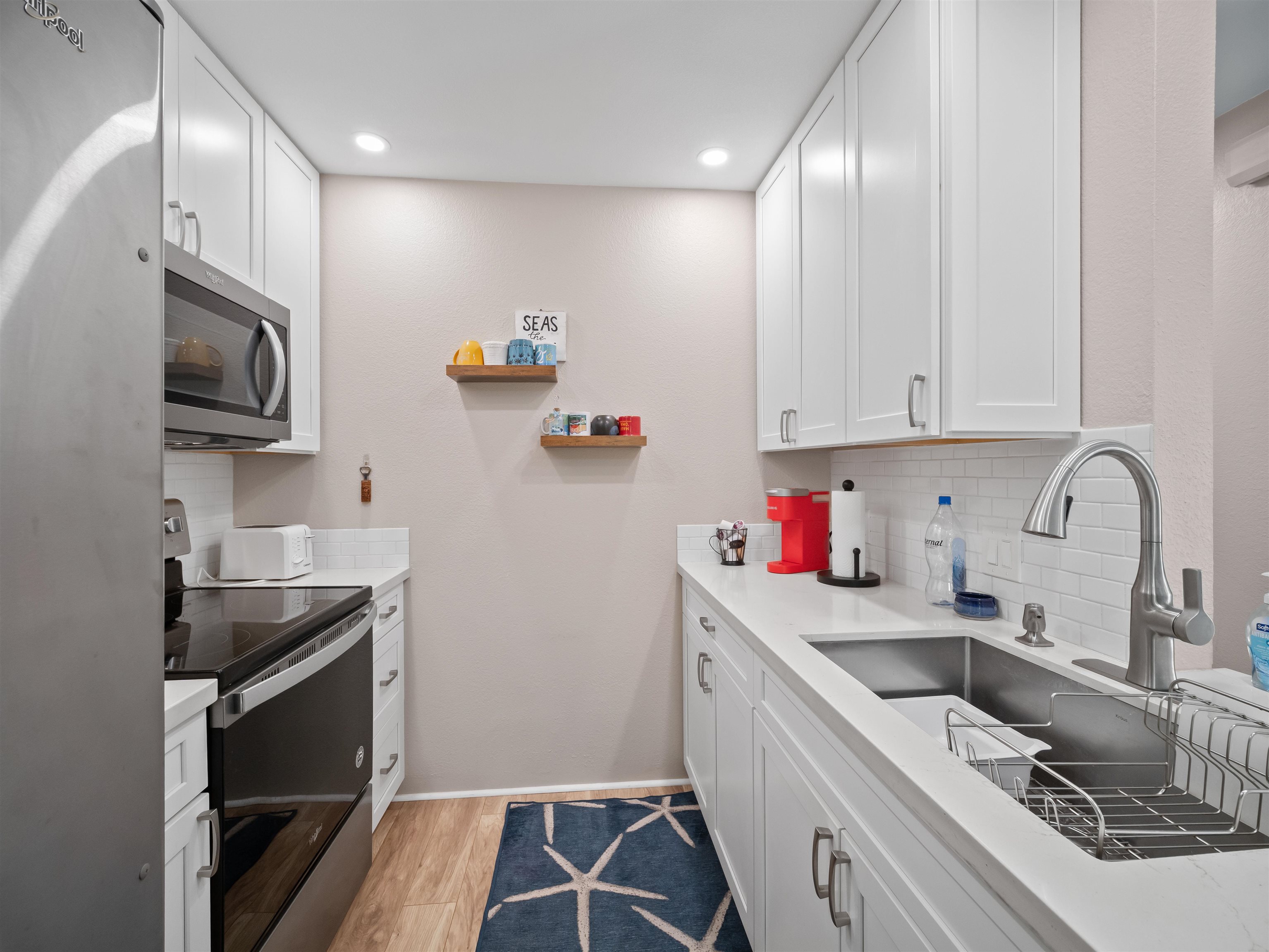 140 UWAPO Rd Unit: 23-205
