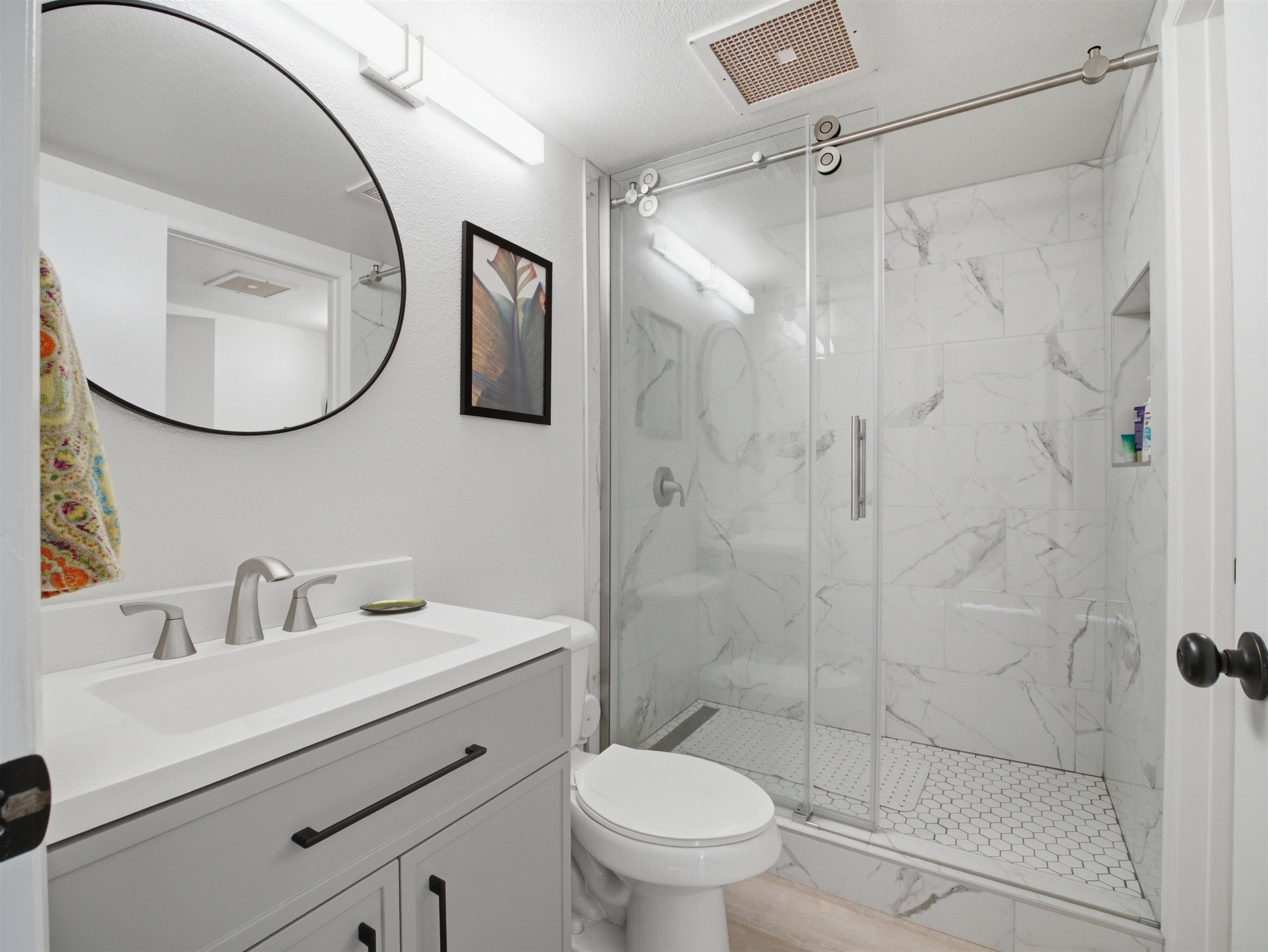 160 KEONEKAI Rd Unit: 2101