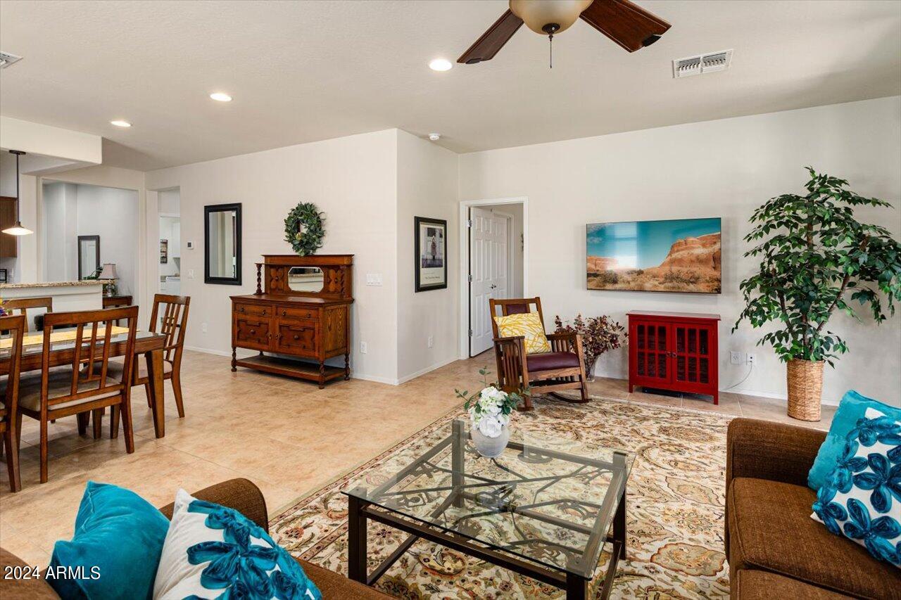 26174 W VIA DEL SOL Drive