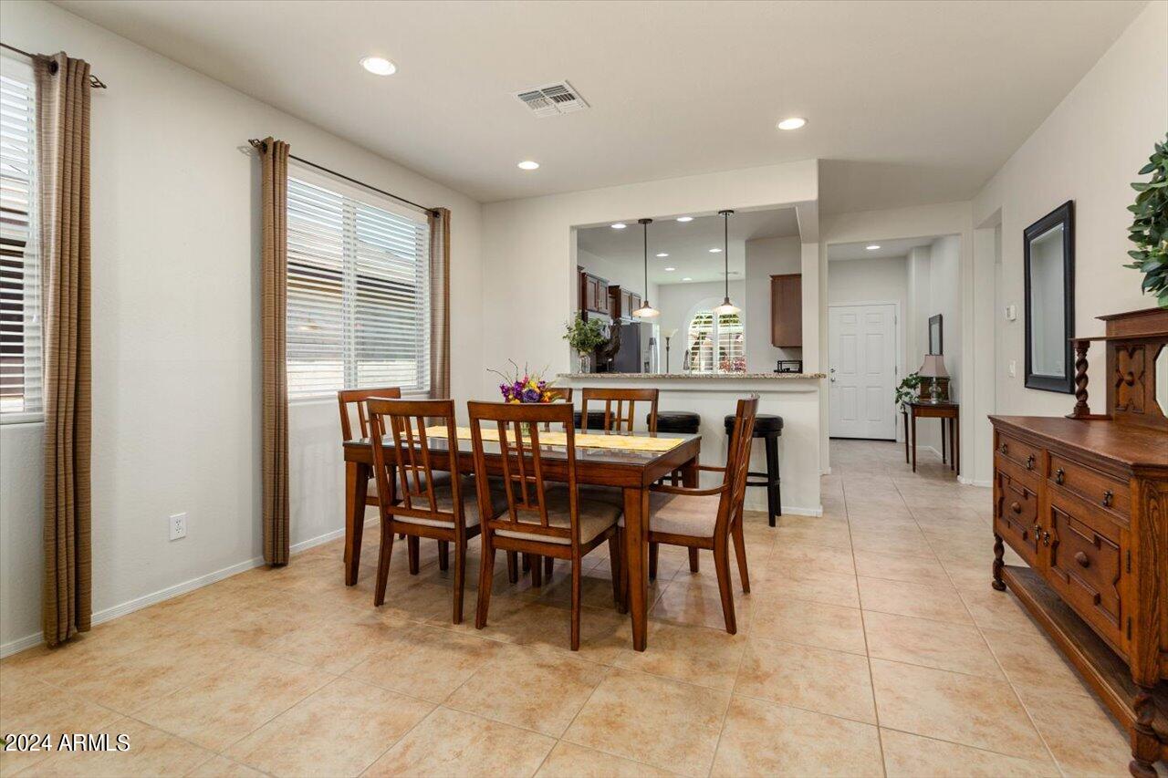 26174 W VIA DEL SOL Drive