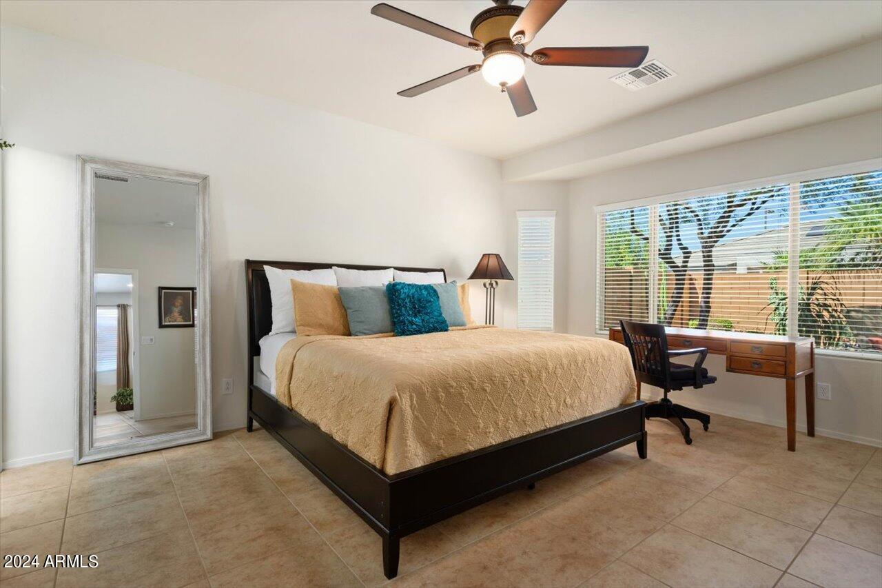 26174 W VIA DEL SOL Drive
