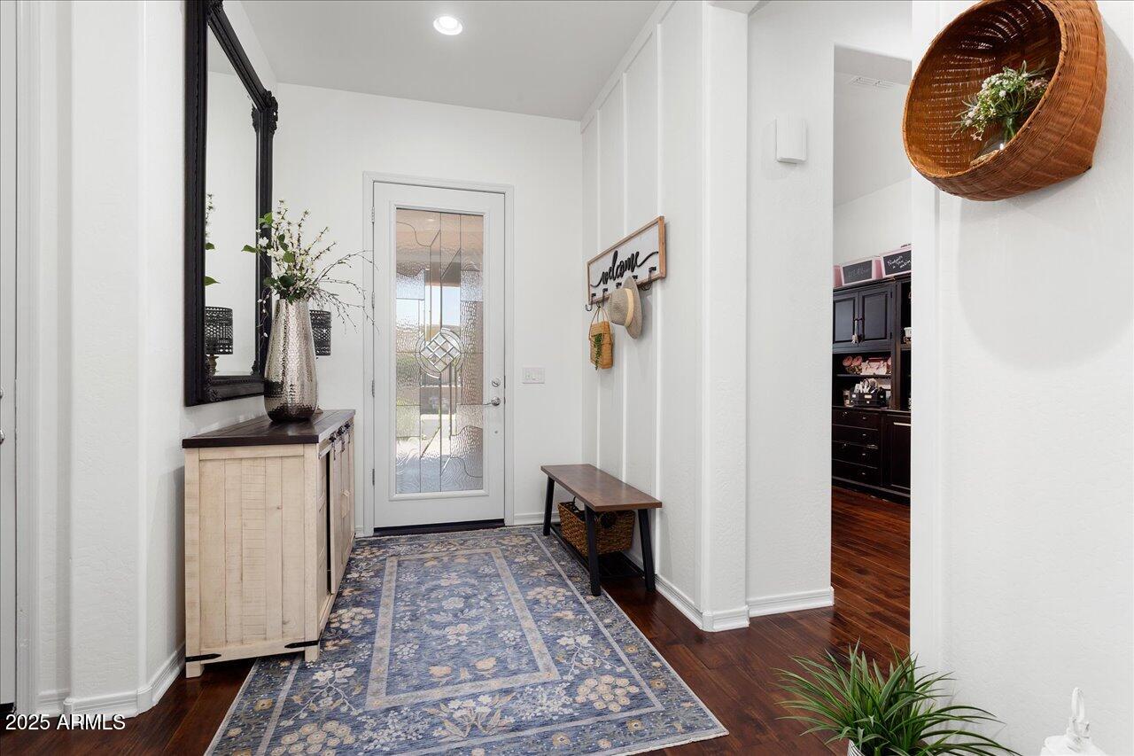27052 W ORAIBI Drive