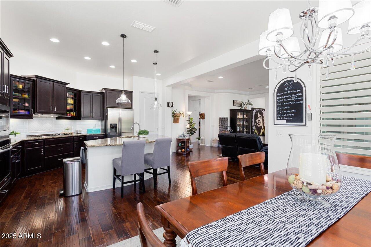27052 W ORAIBI Drive