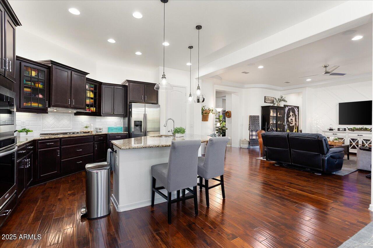 27052 W ORAIBI Drive