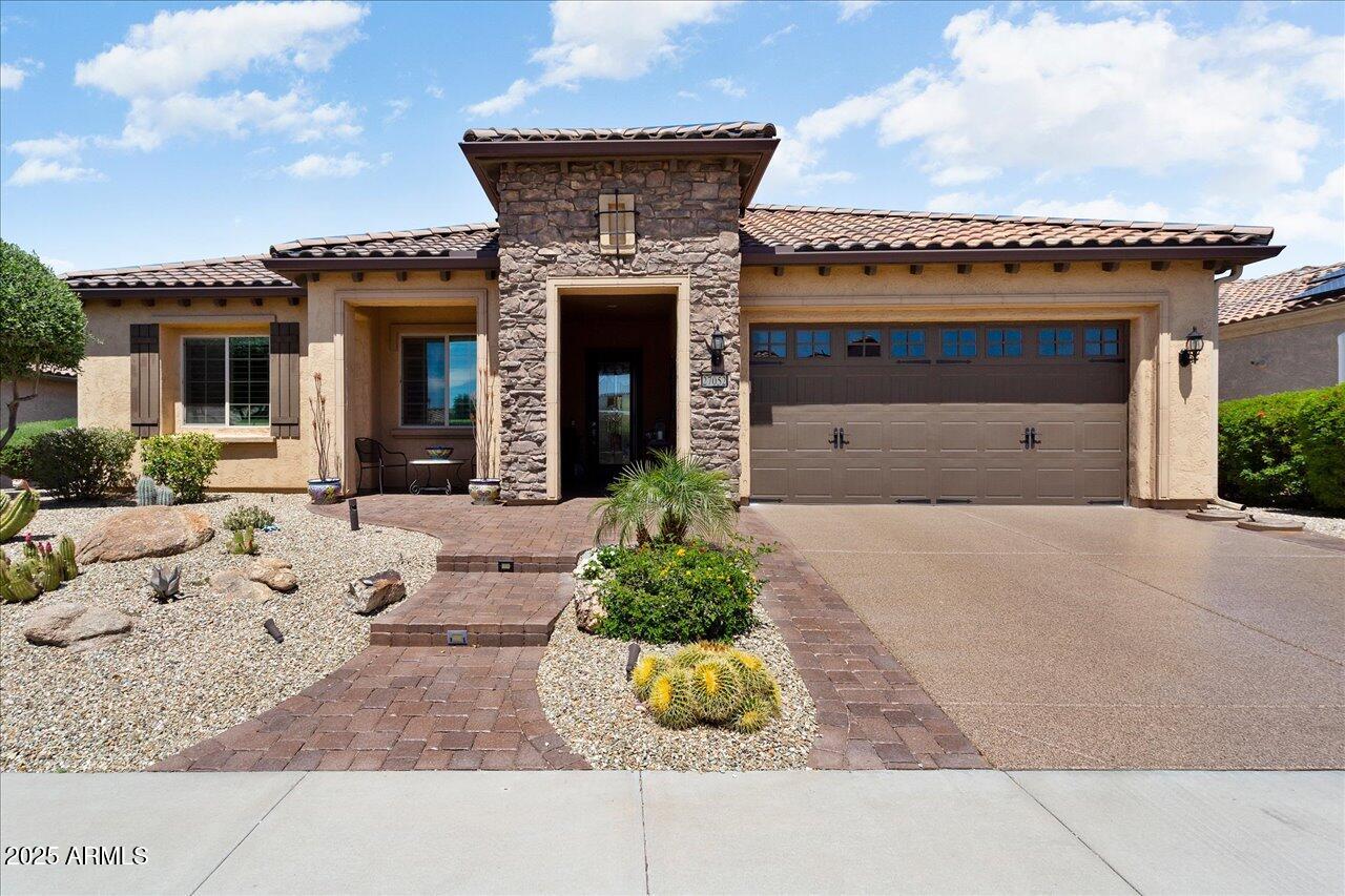 27052 W ORAIBI Drive
