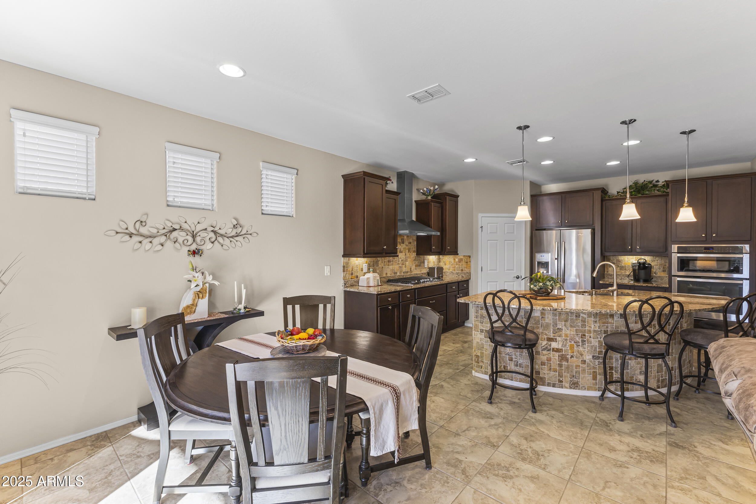 26851 W PIUTE Avenue