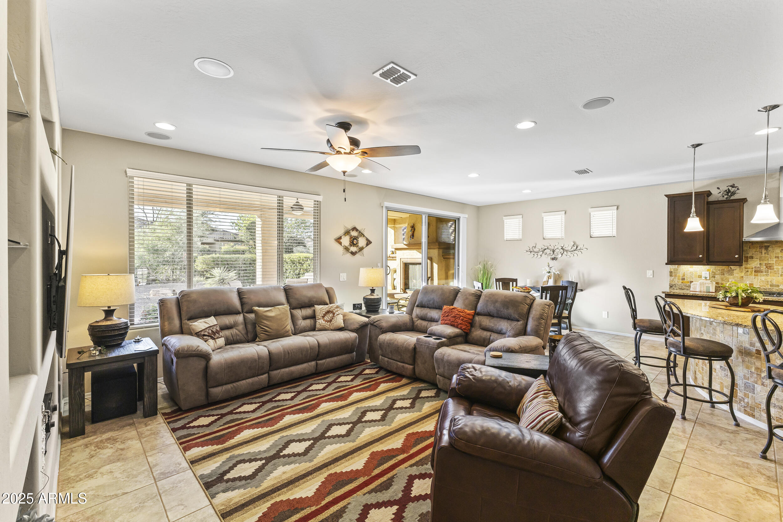 26851 W PIUTE Avenue