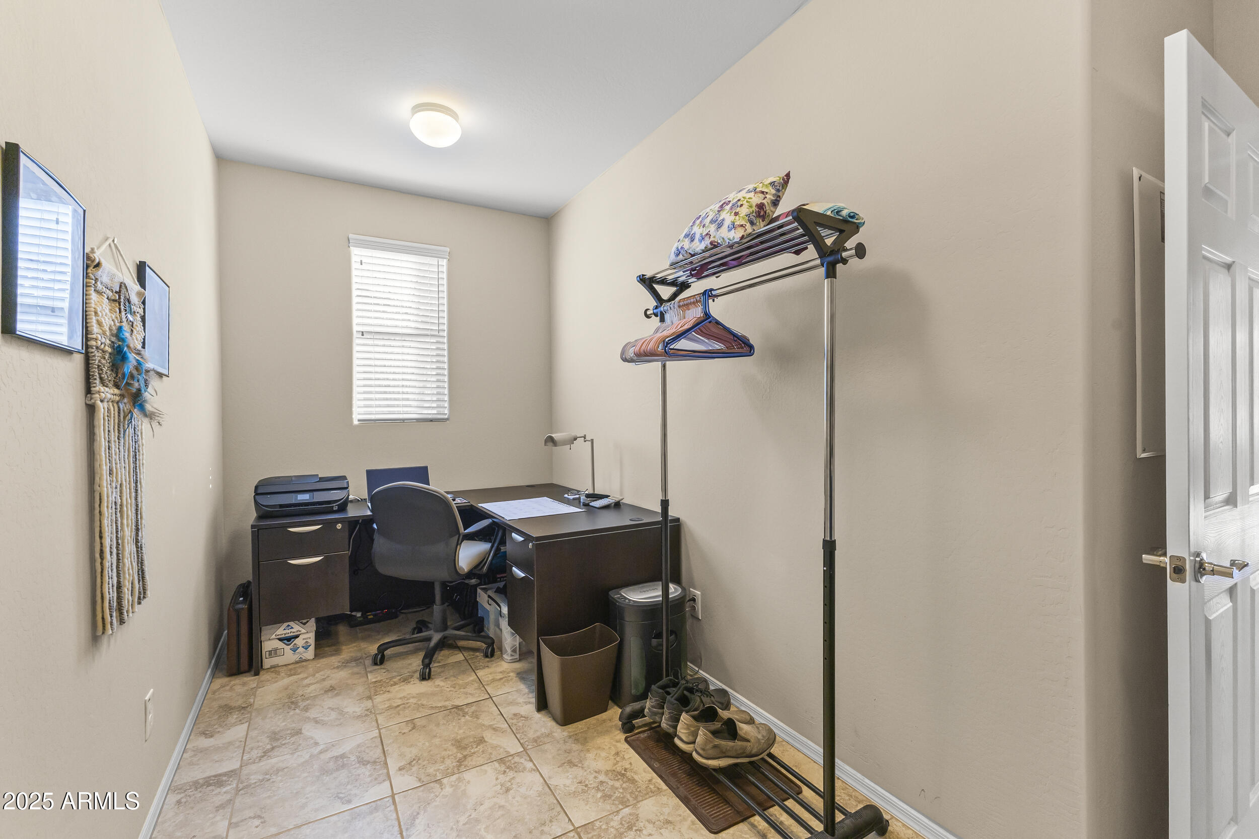 26851 W PIUTE Avenue