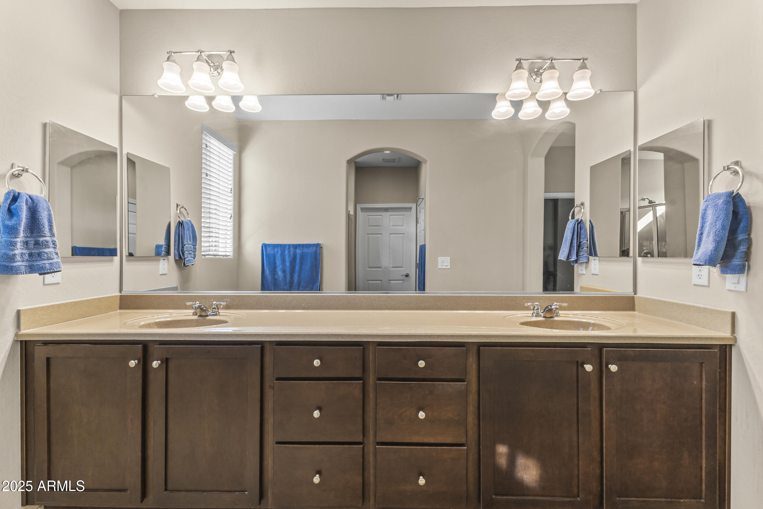 26851 W PIUTE Avenue