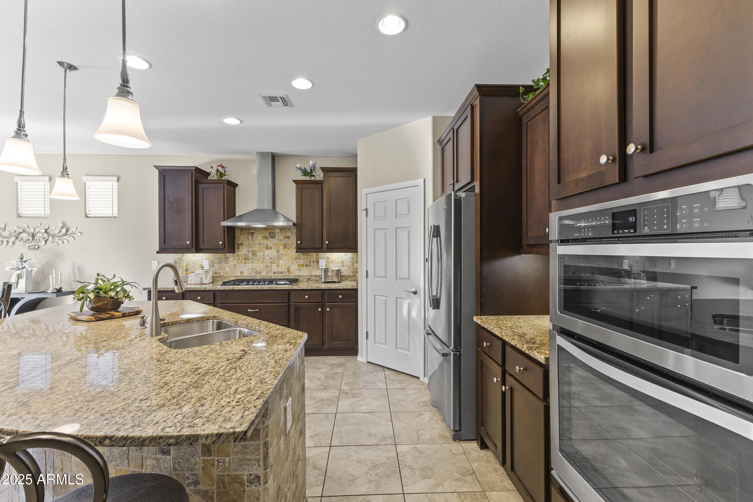 26851 W PIUTE Avenue