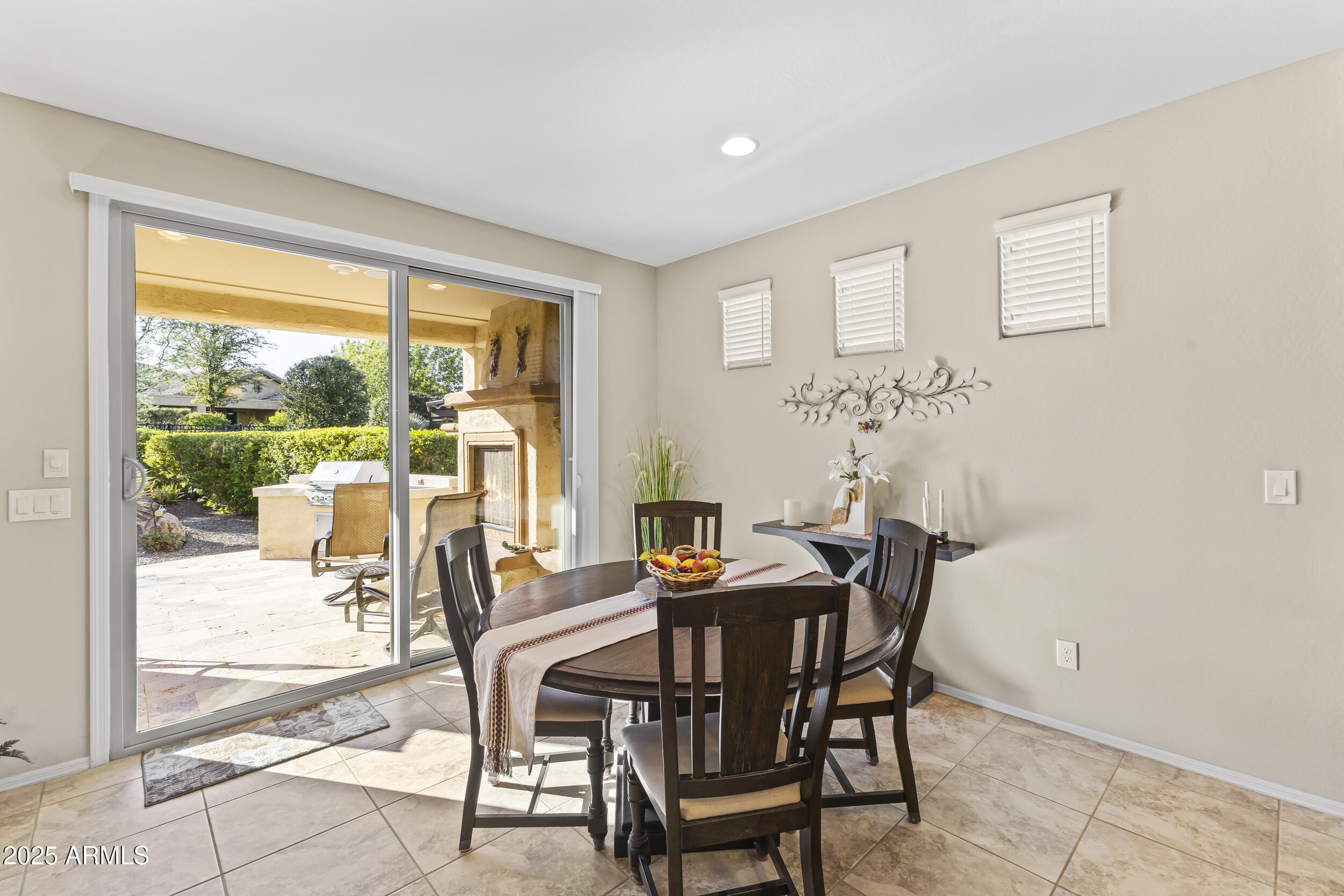 26851 W PIUTE Avenue