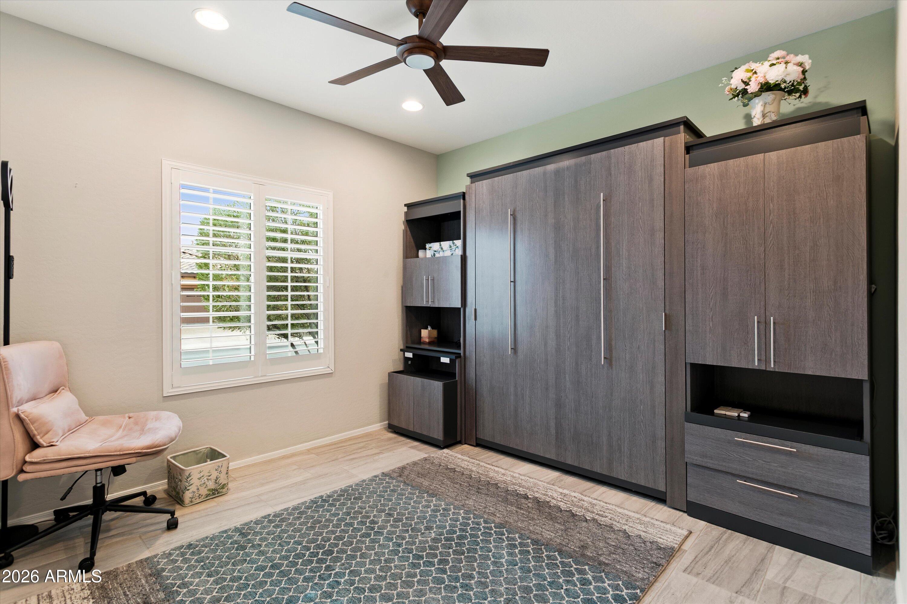 26784 W ORAIBI Drive