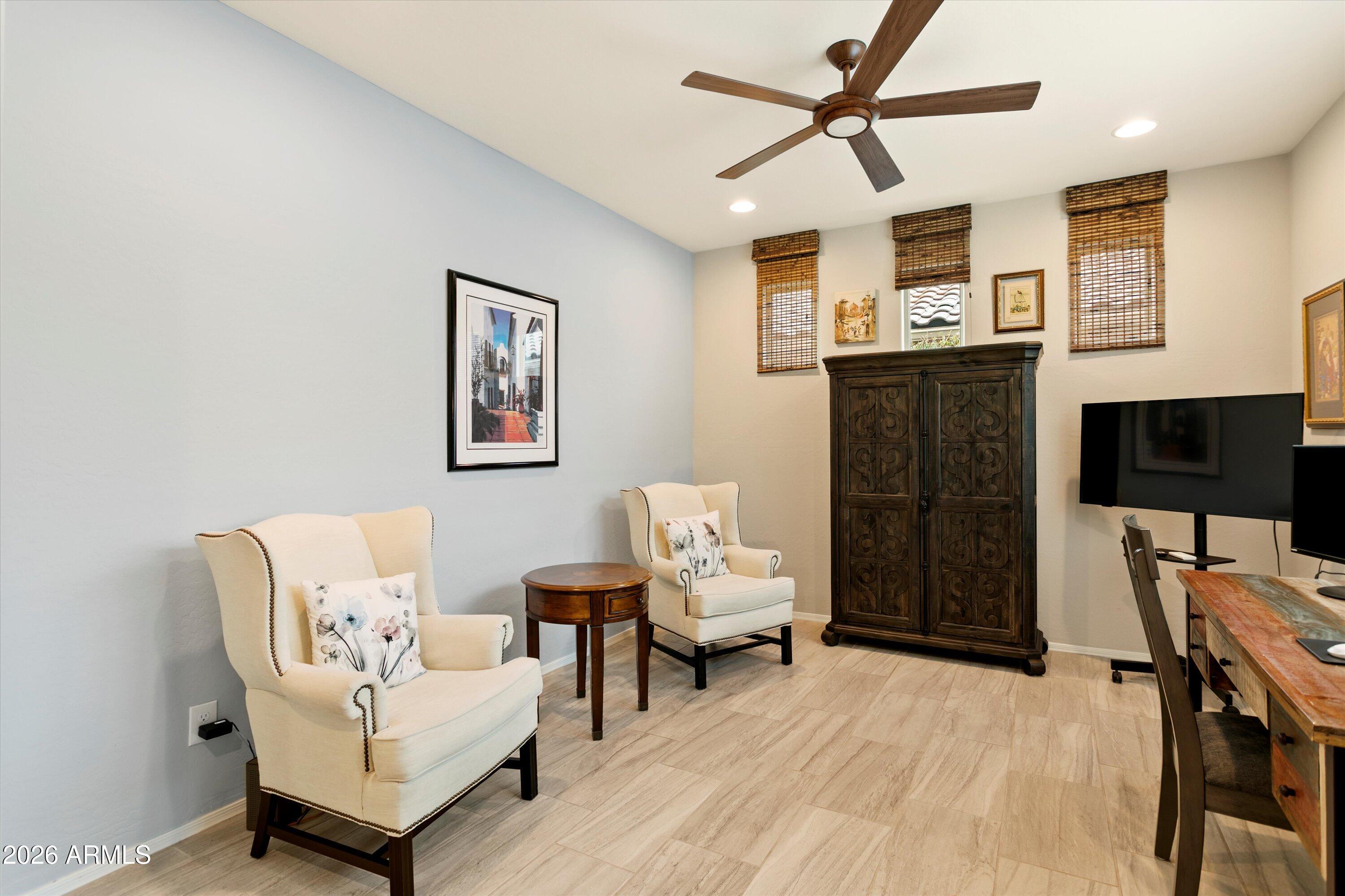 26784 W ORAIBI Drive