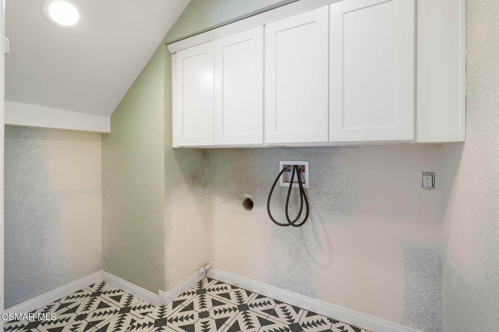 2607 Lander Court