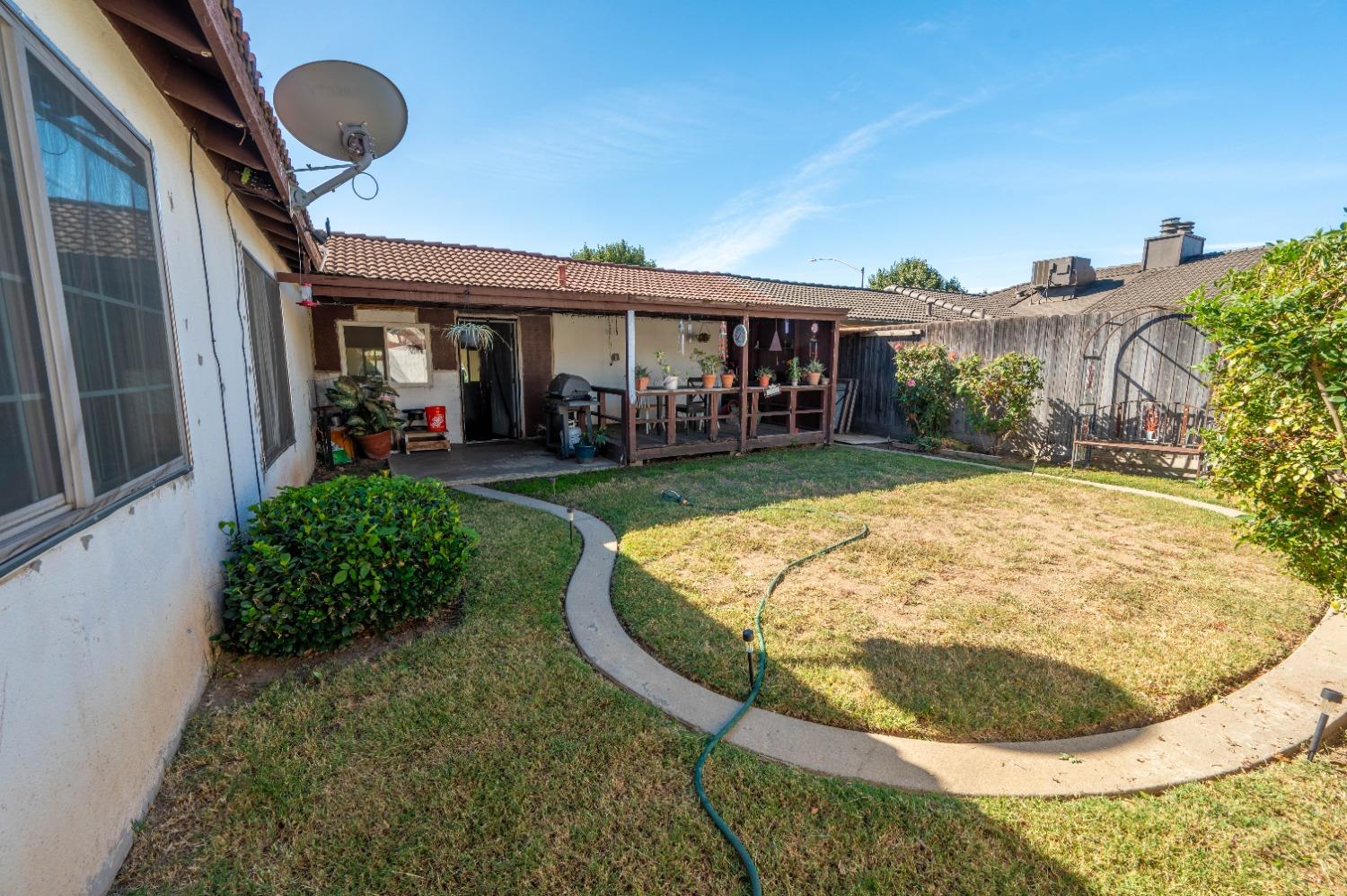 1913 Yellow Pine Drive