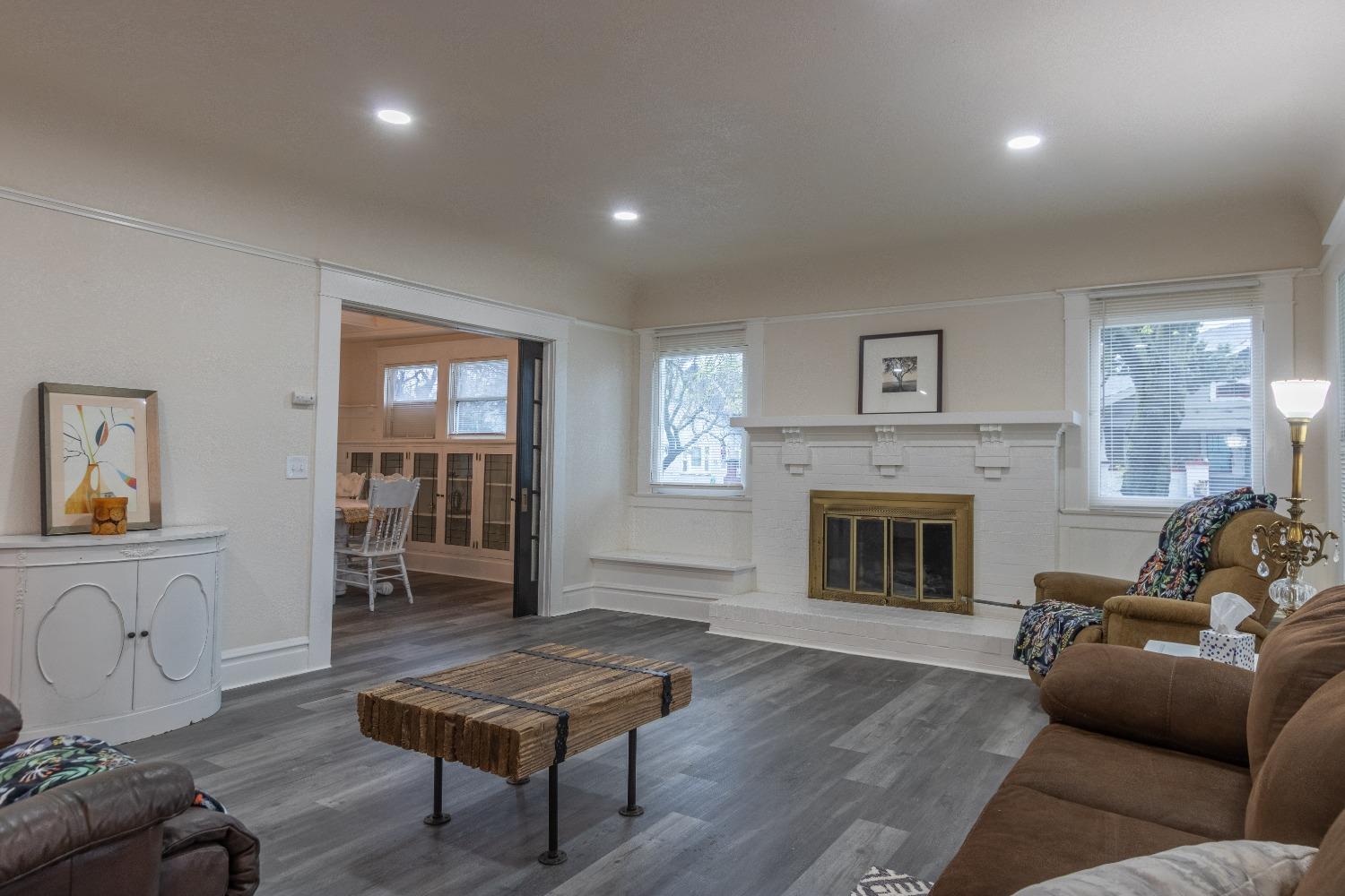 1345 N Lincoln Street