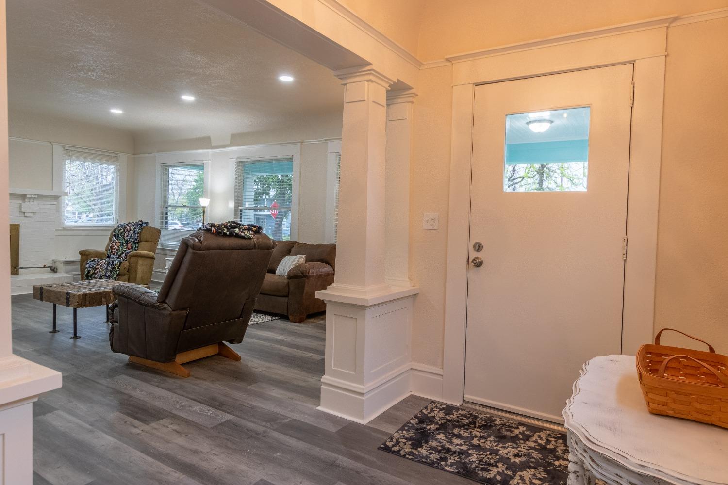 1345 N Lincoln Street