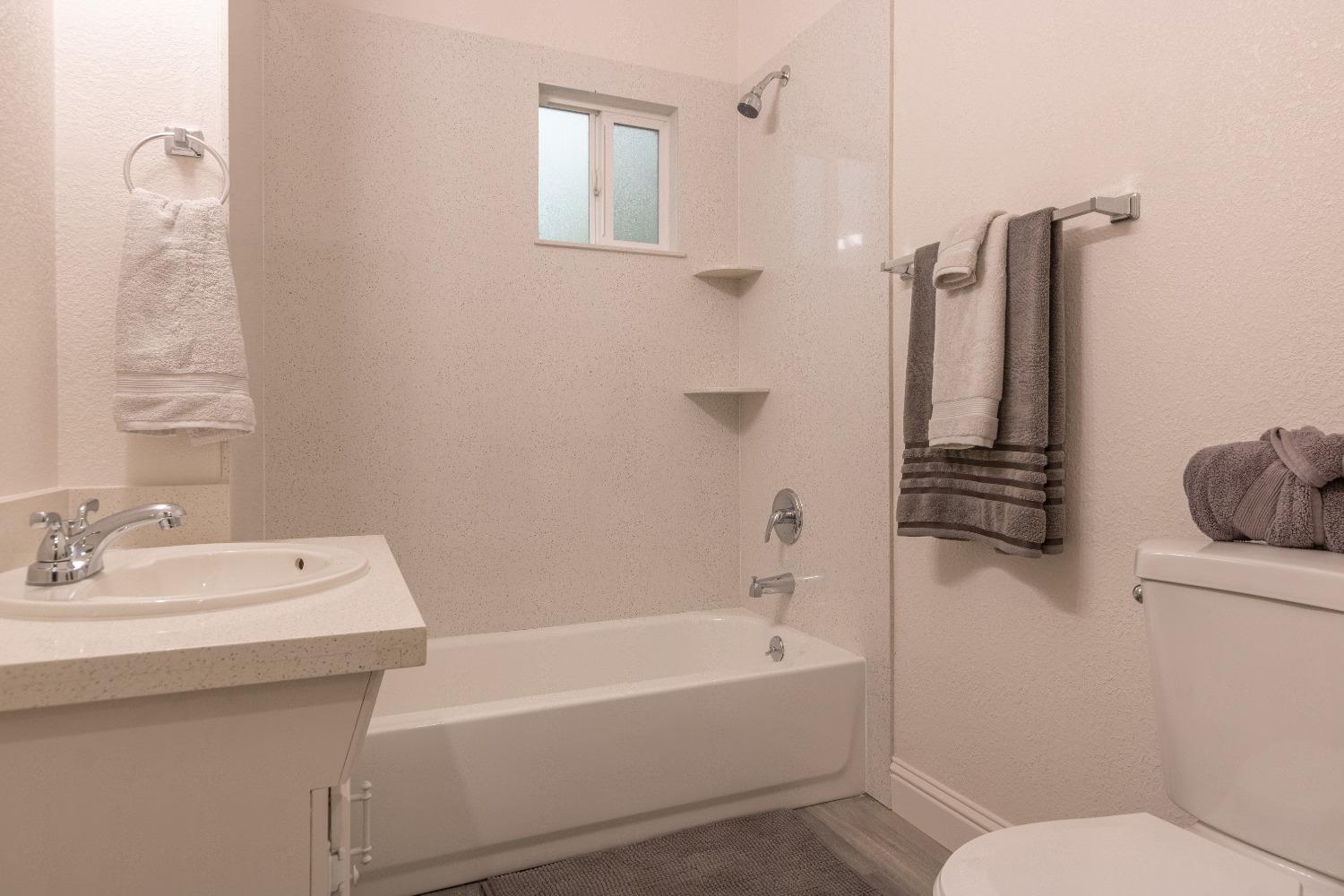 1345 N Lincoln Street