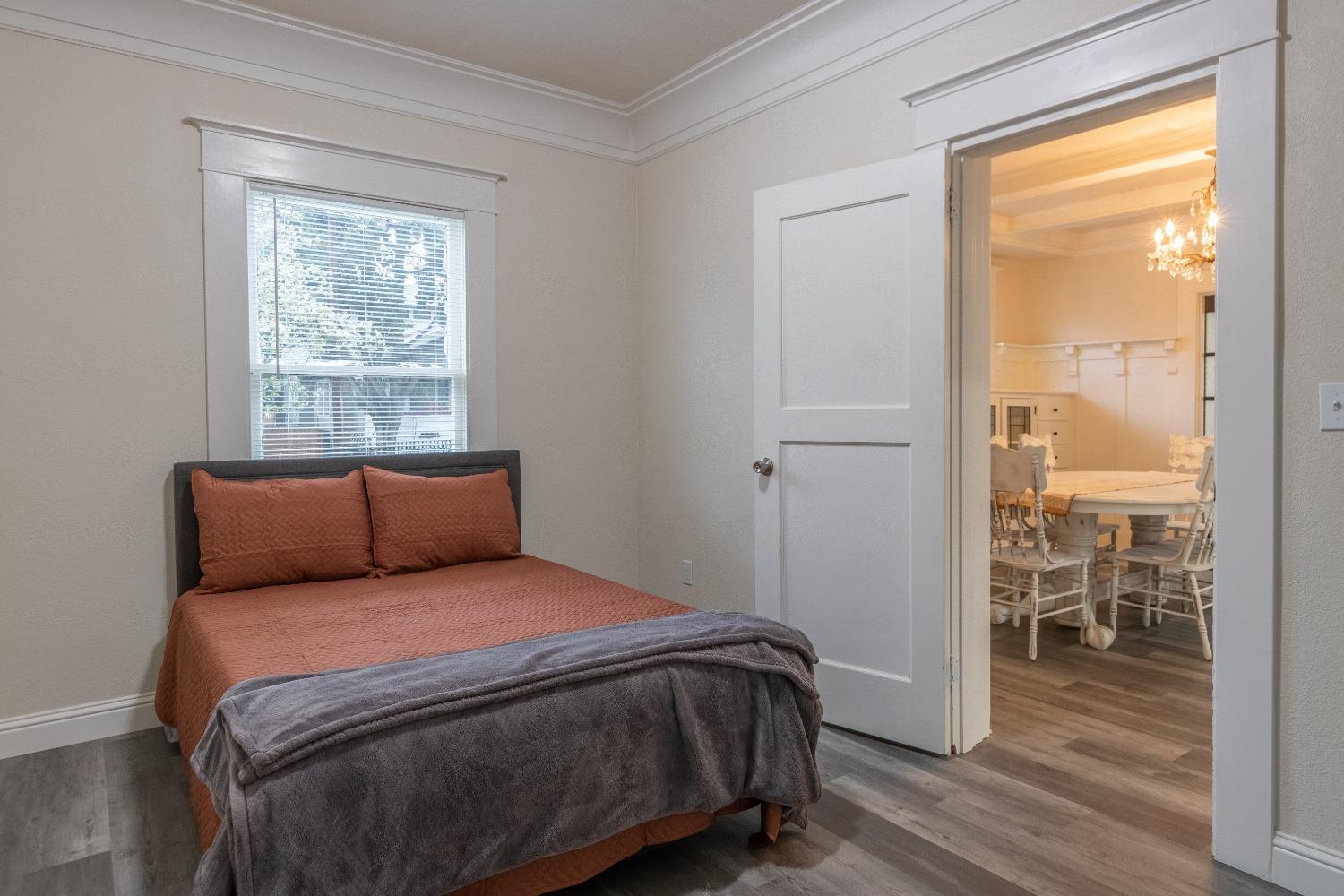 1345 N Lincoln Street