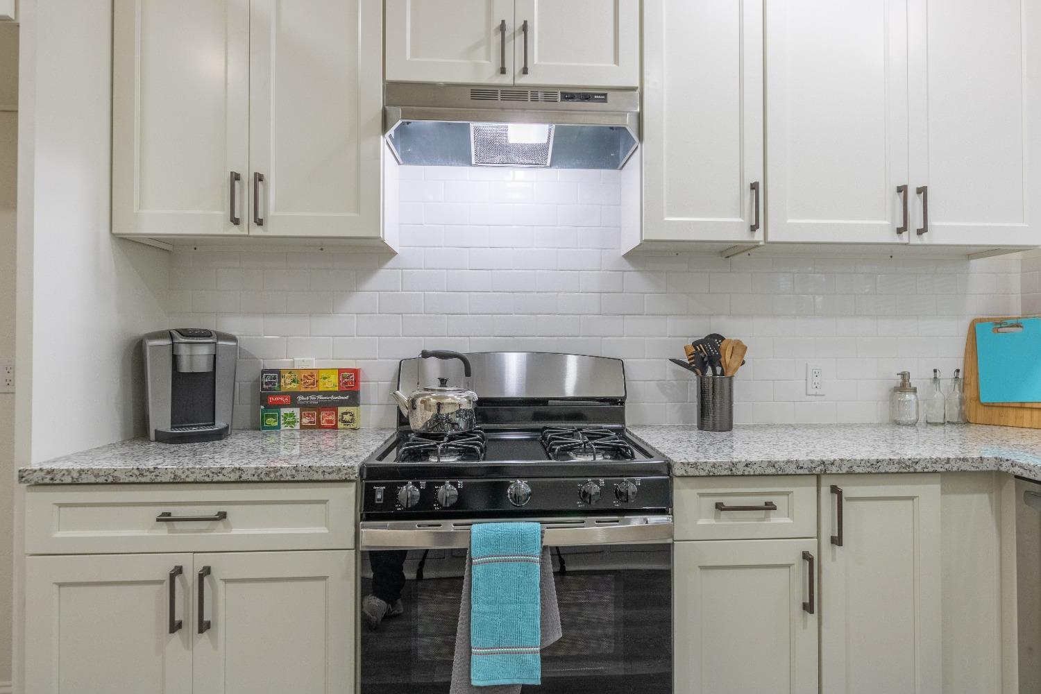 1345 N Lincoln Street