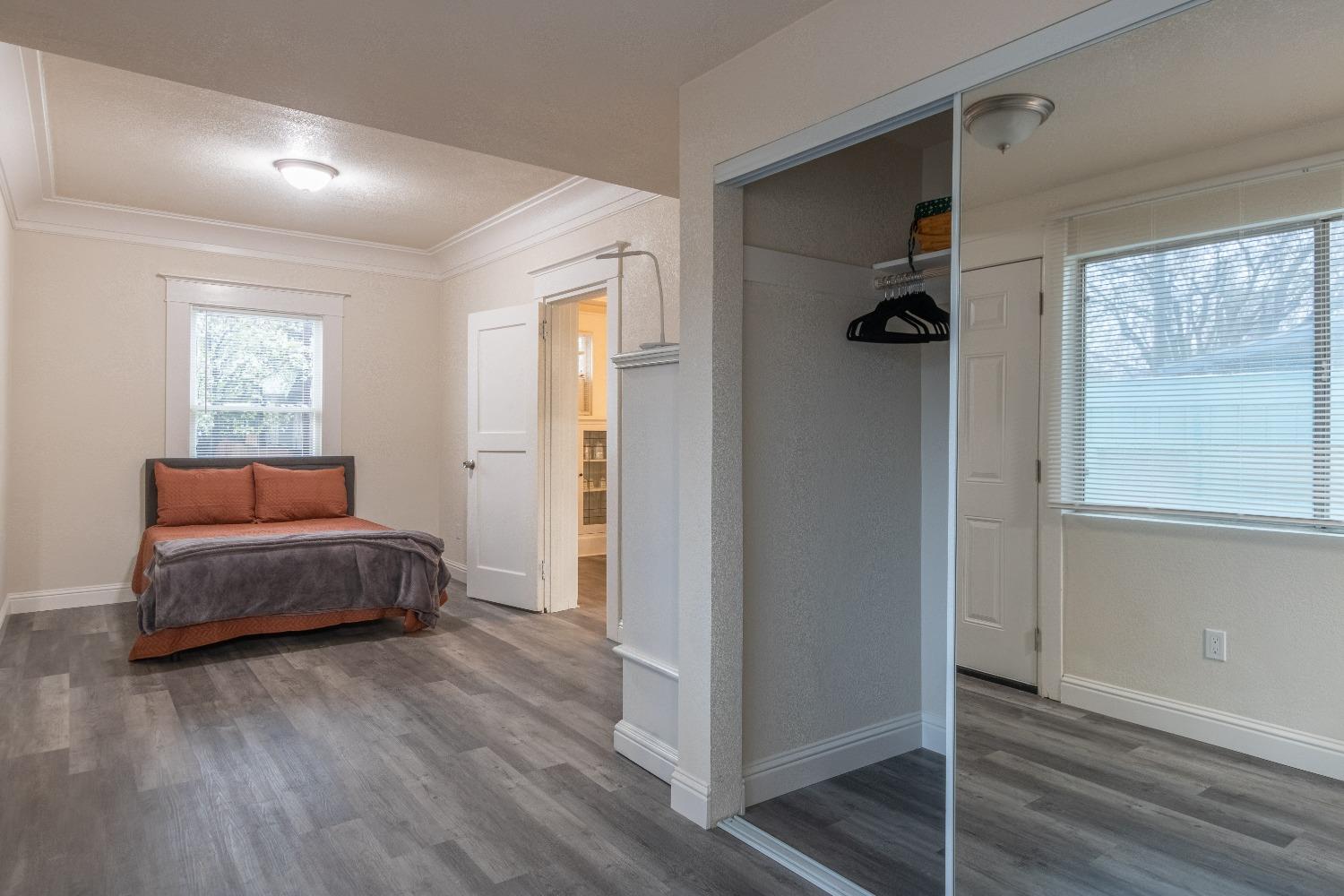 1345 N Lincoln Street